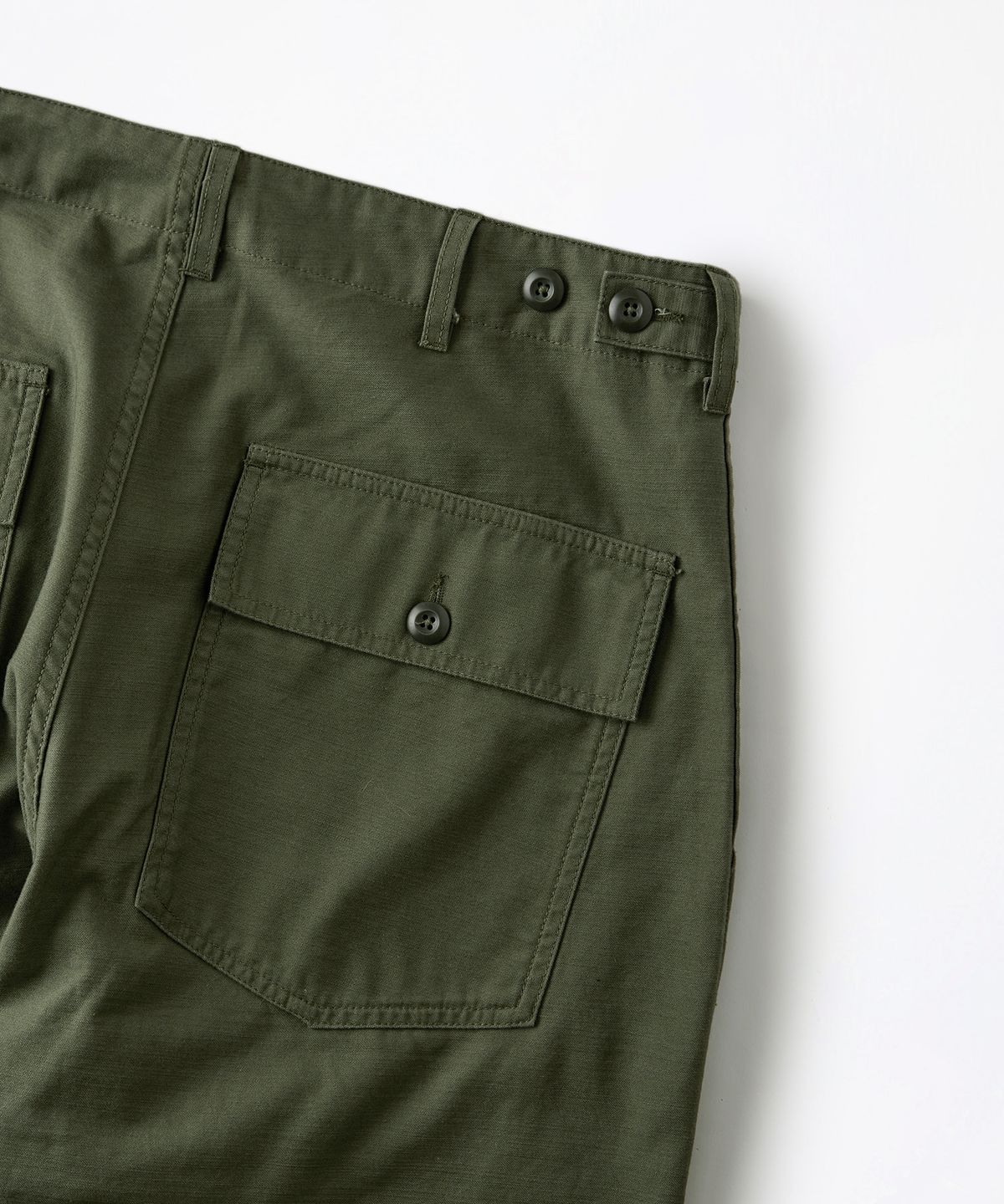 아웃스탠딩(OUTSTANDING) BACK SATIN FATIGUE PANTS (ORIGINAL FIT)_OLIVE GREEN
