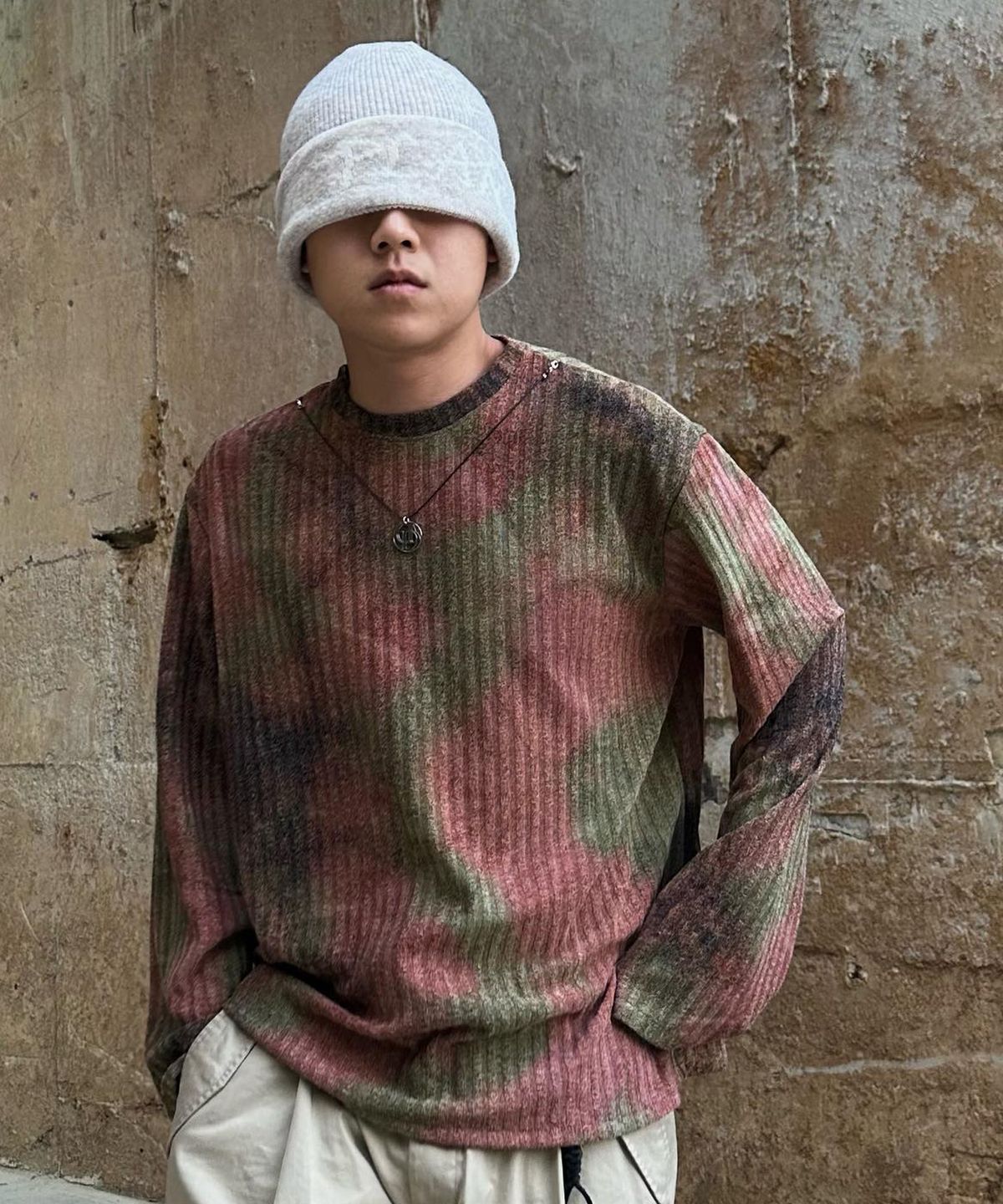 돈애스크마이플랜(DAMP) 넥클리스 타이다이 니트_브라운