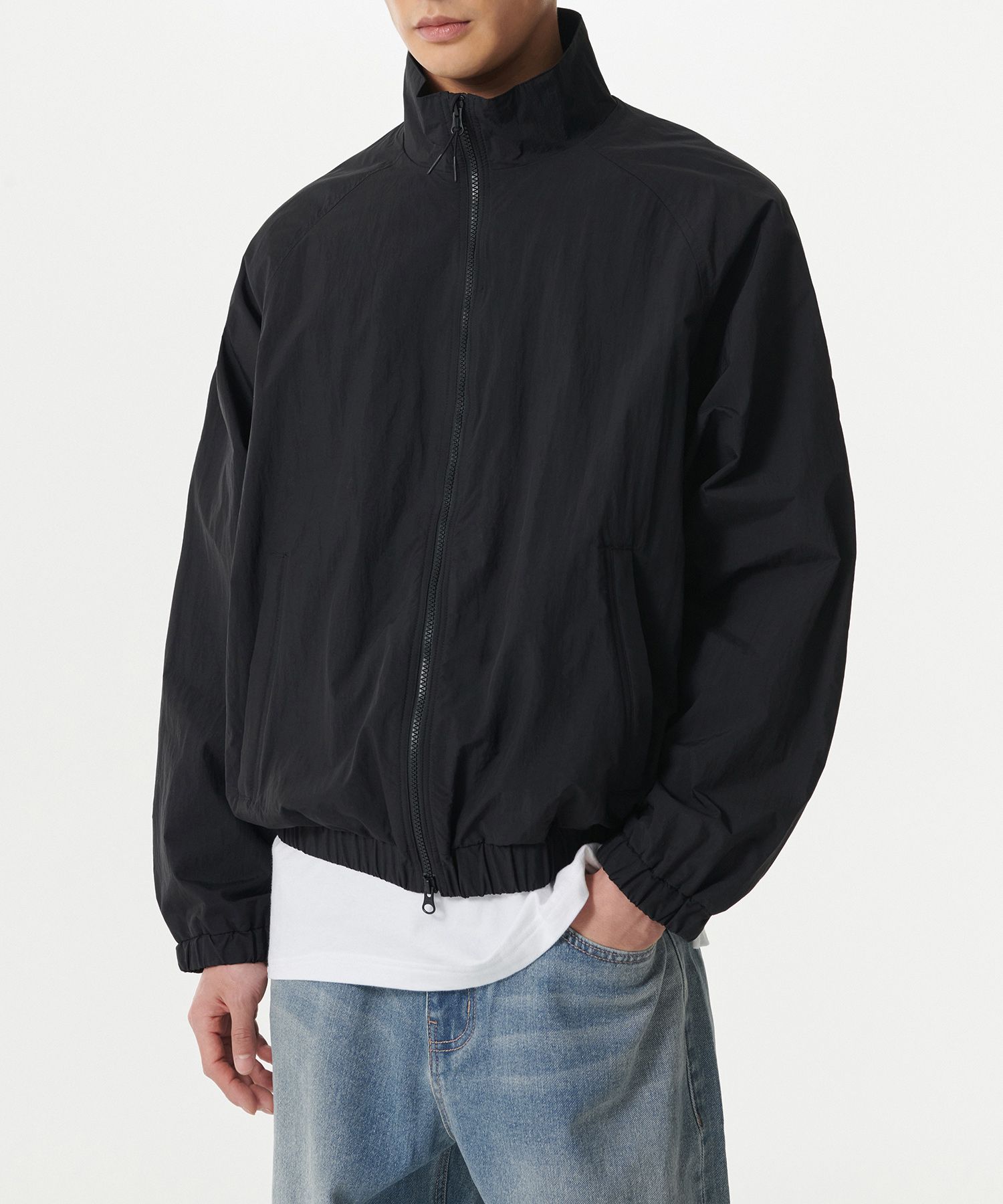 MUSINSA | MUSINSA STANDARD Oversized high neck windbreaker