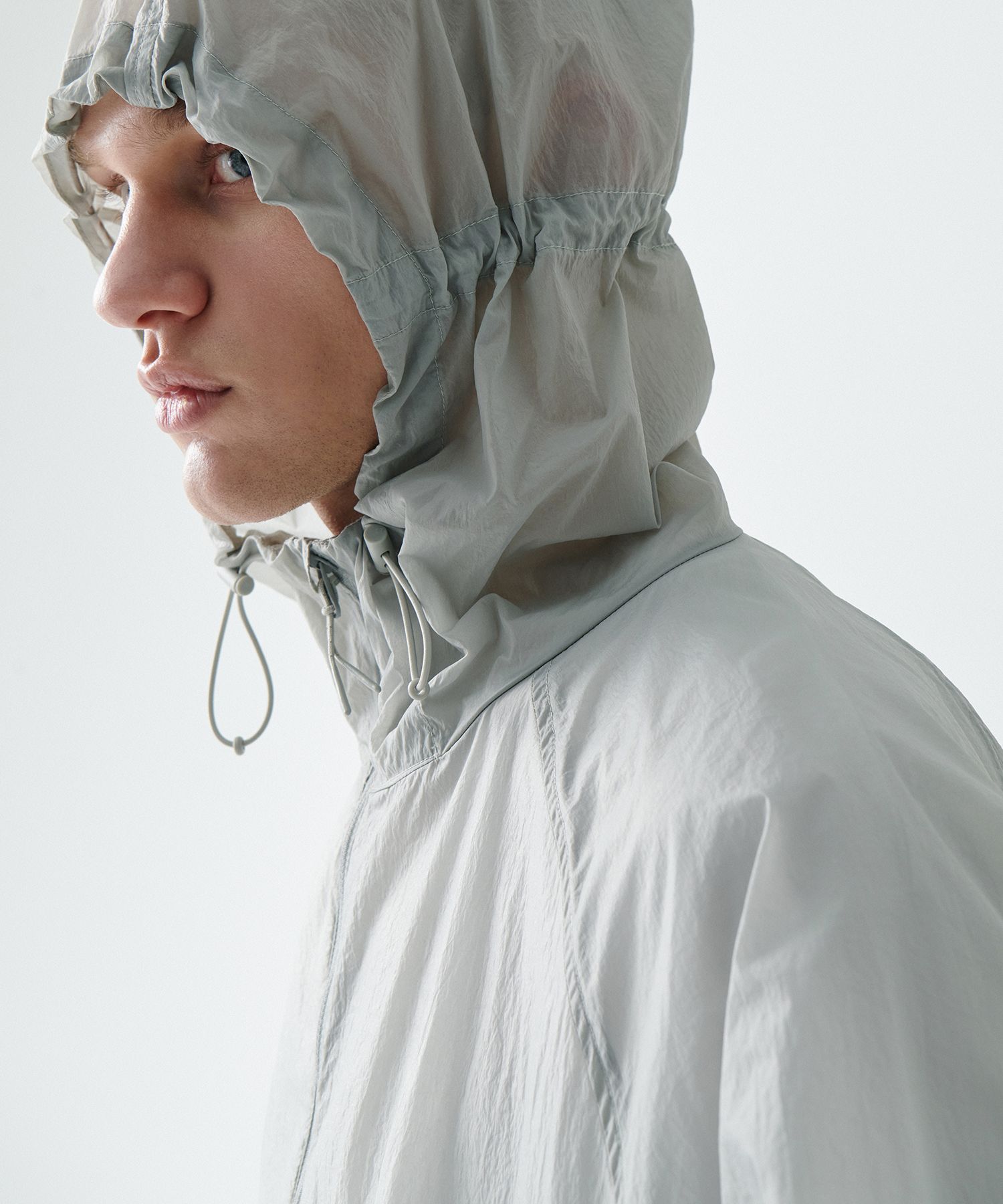 MUSINSA | MUSINSA STANDARD City Leisure Sheer Windbreaker