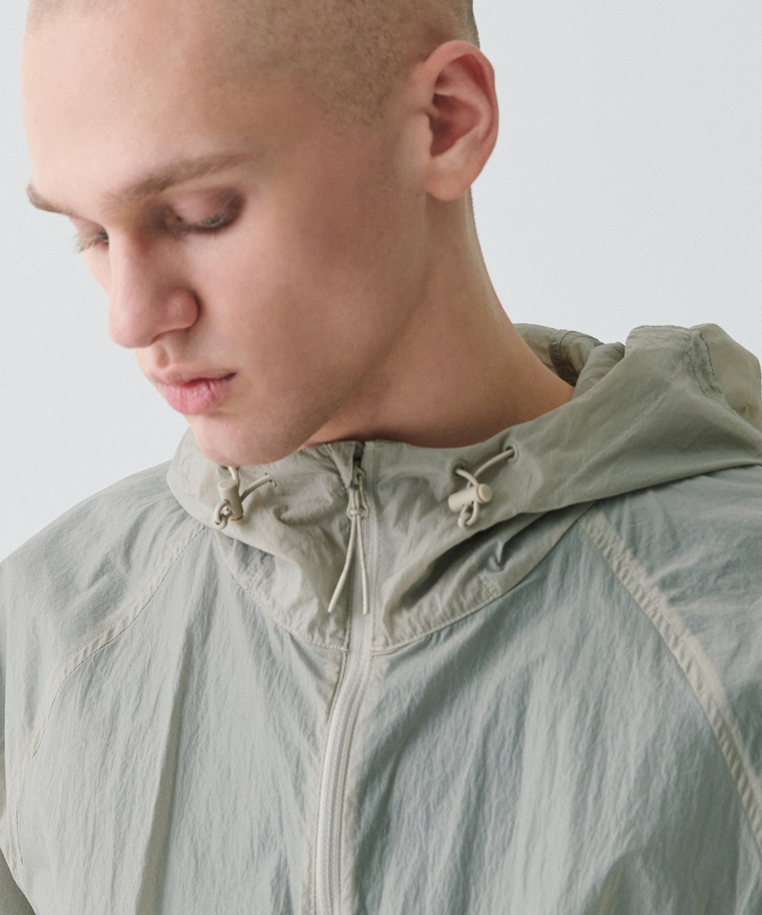 MUSINSA | MUSINSA STANDARD City Leisure Sheer Windbreaker