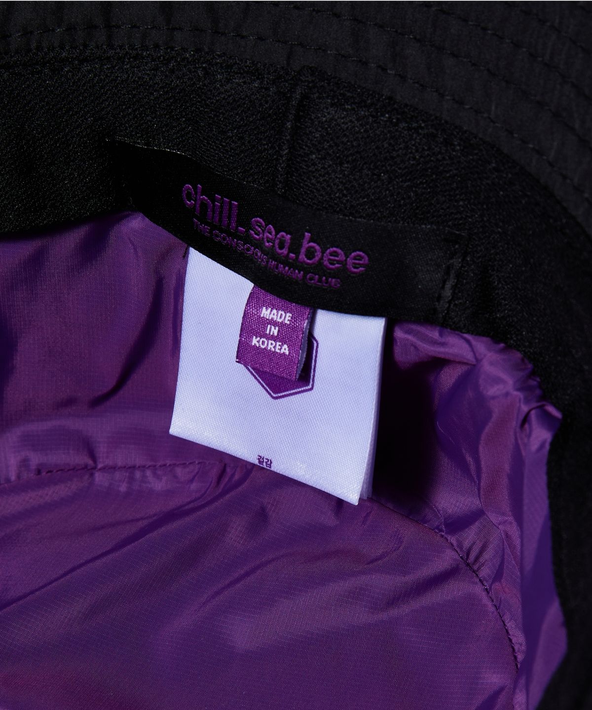칠씨비(CHILLSEABEE) [SUT]Bucket hat with bungie cord.