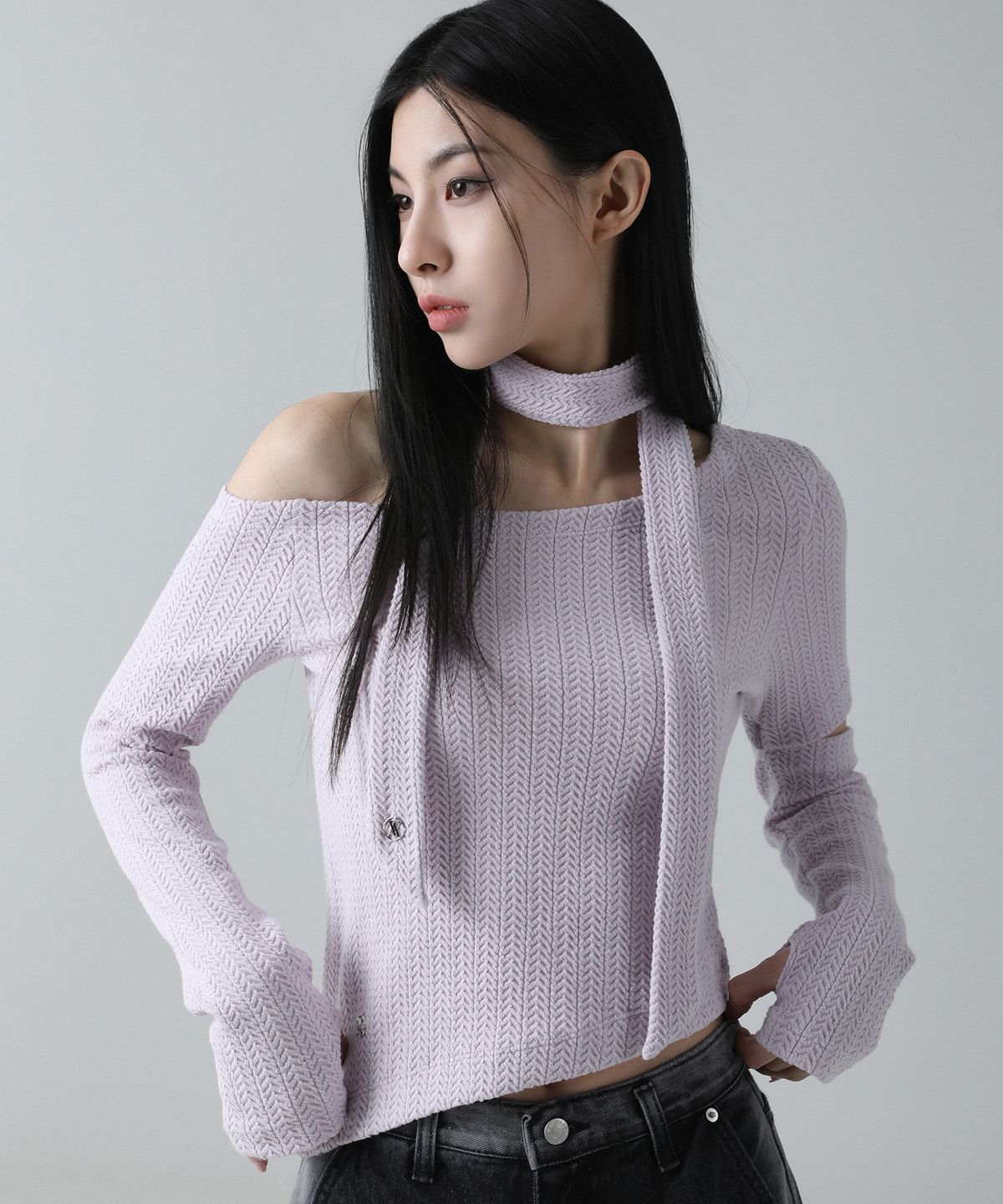 어반드레스(AVANDRESS) Bonnie Off-shoulder Scarf T-shirt - 5COL