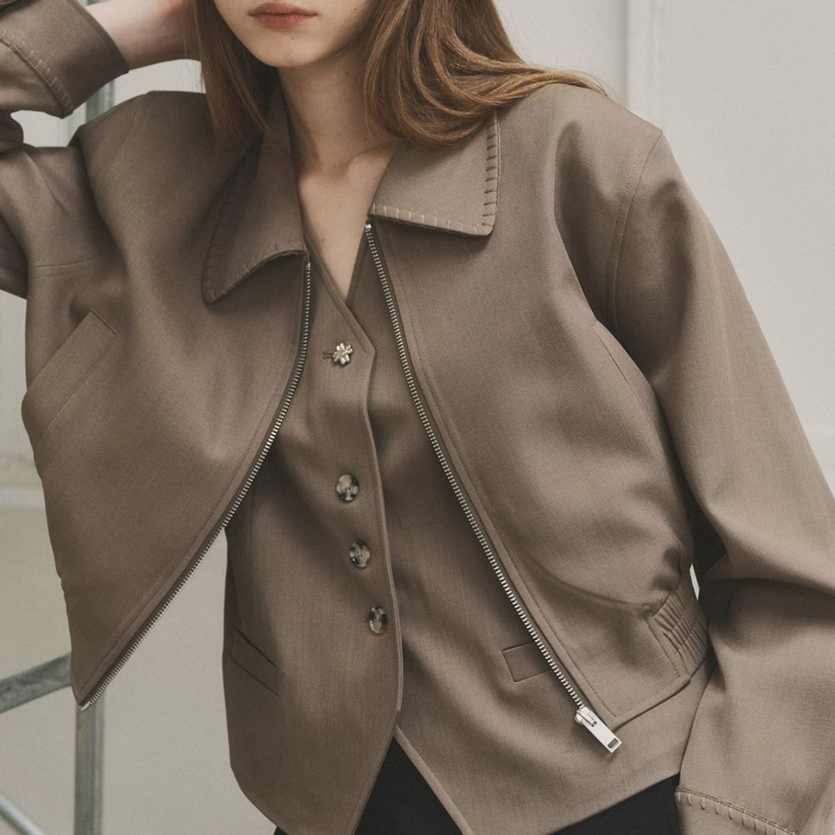 에이앤레이(AEIREI) AR_Casual texture lapel short jacket