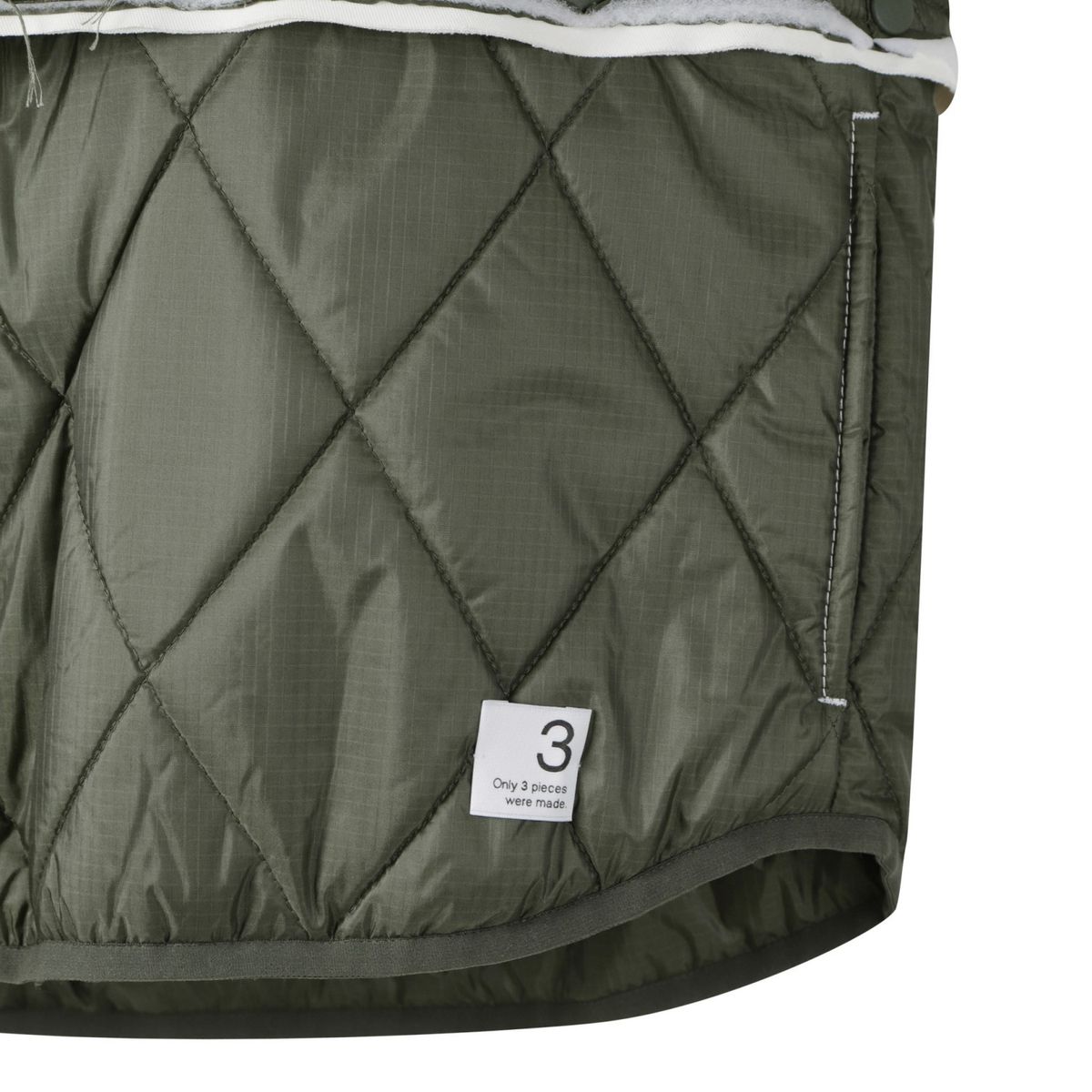 래코드(RECODE) Detachable Crop Quilting Bomber Jumper_RQUAS24553KHX