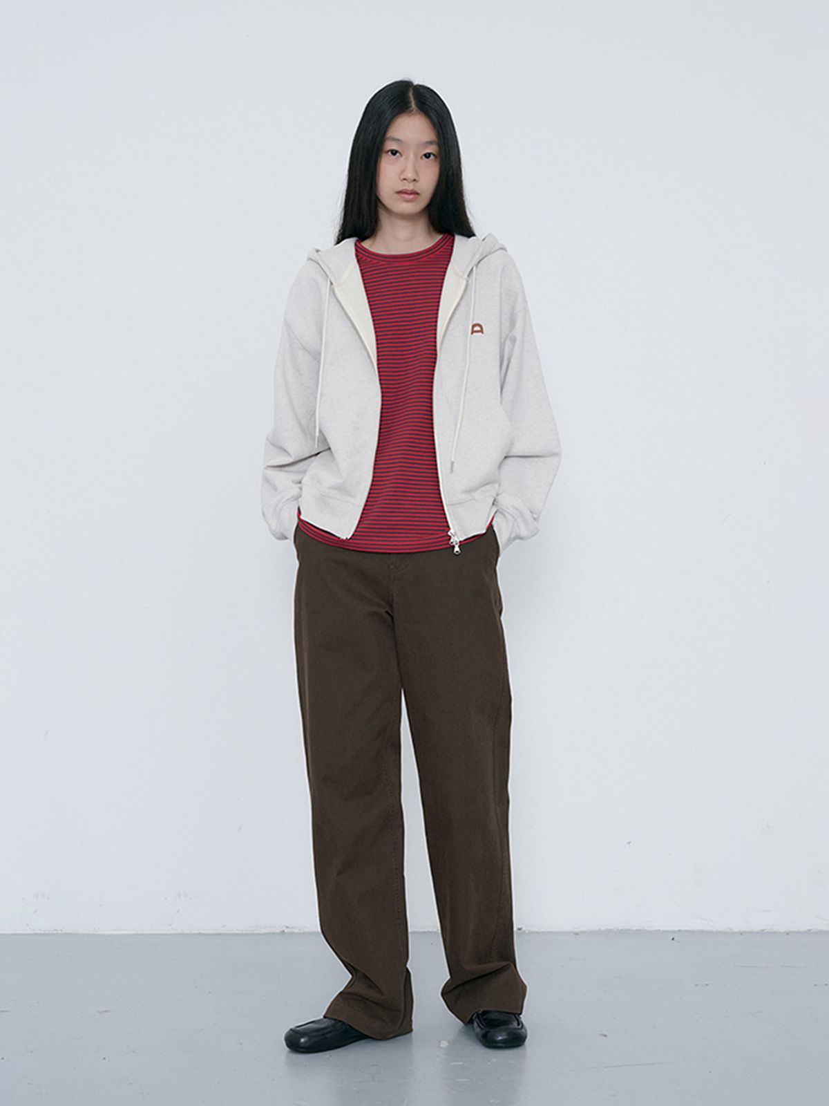 던스트(DUNST) UNISEX LEATHER LOGO ZIP-UP HOODIE_UDTS6C108_OATMEAL MELANGE