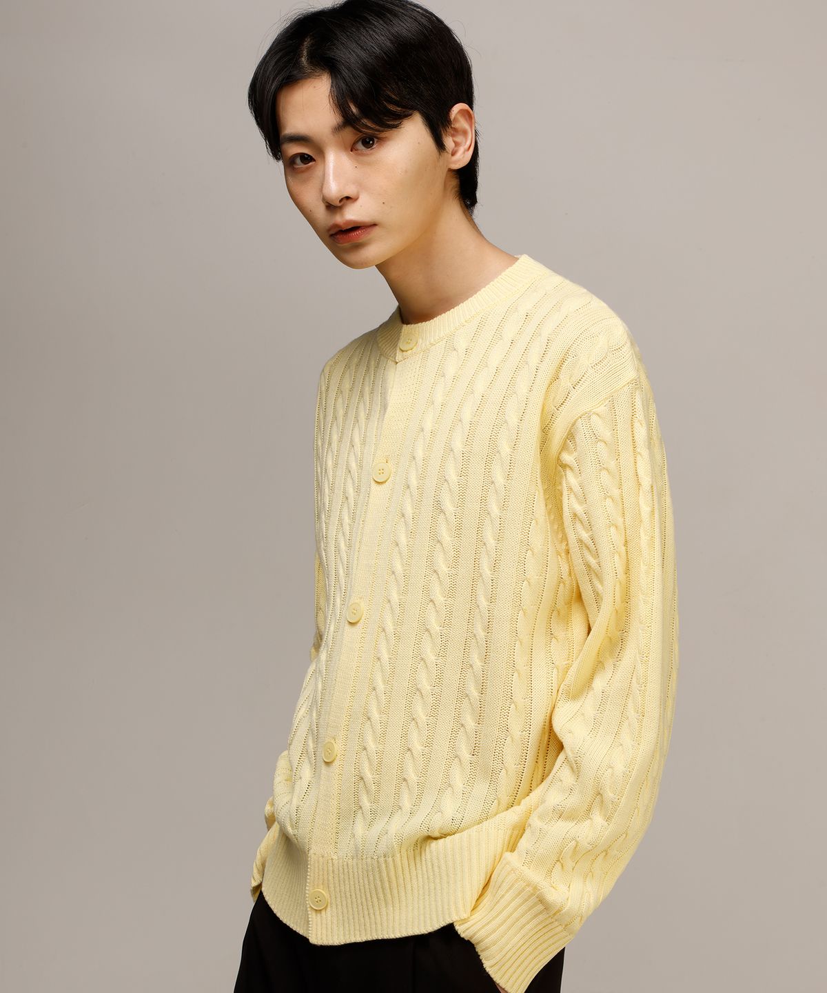 시그니처(SIGNATURE) 케이블 라운드 니트 가디건[레몬옐로우]