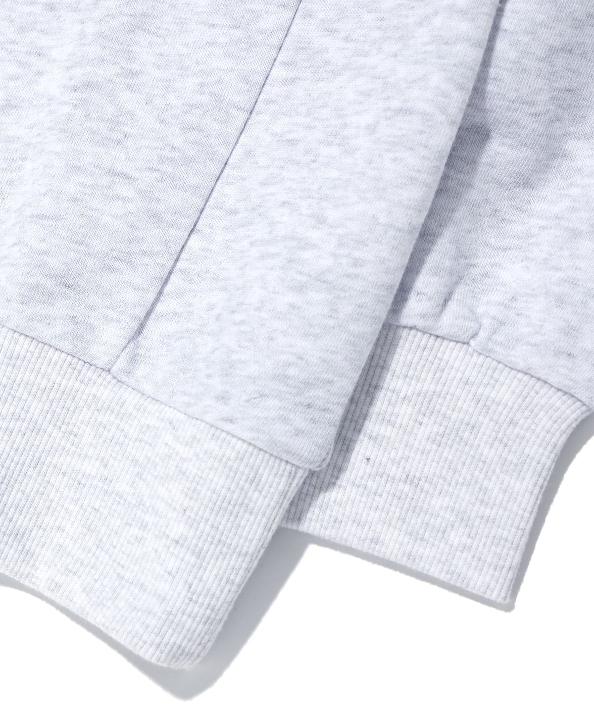 레이피커스(RAYFIKERS) 클럽 카라 맨투맨 LIGHT GREY (MO1TU051-071)
