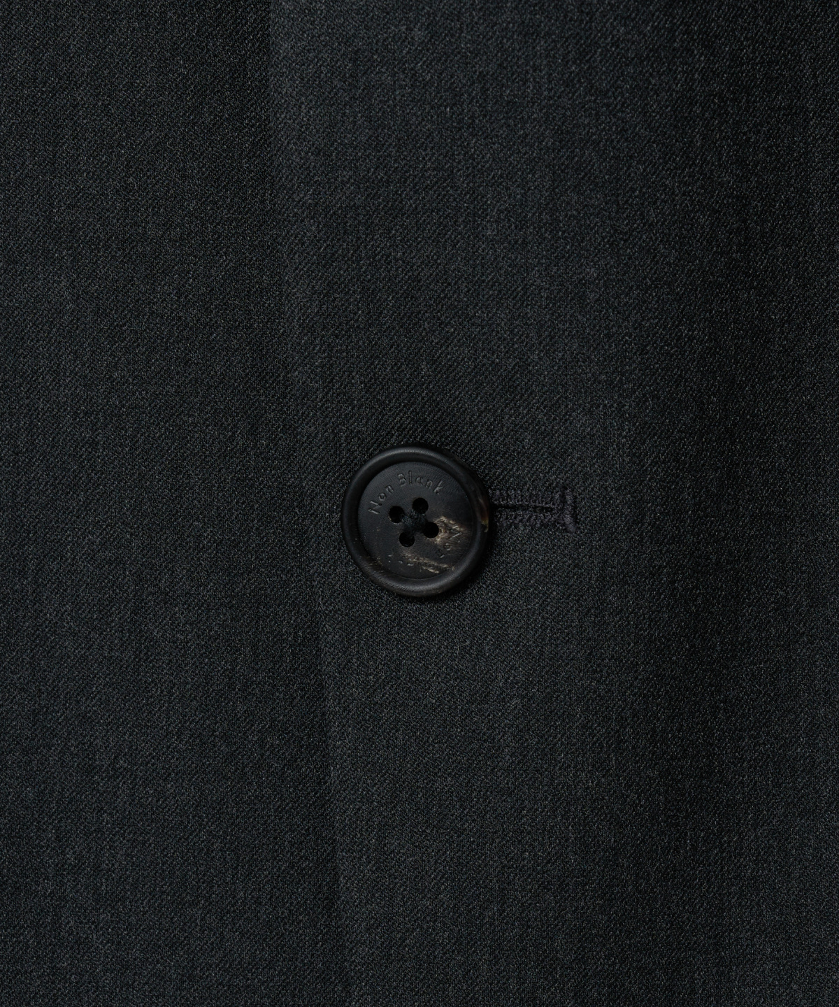 넌블랭크(NONBLANK) [현킴 SET-UP] 세미 오버 핏 셋업 수트_CHARCOAL GREY