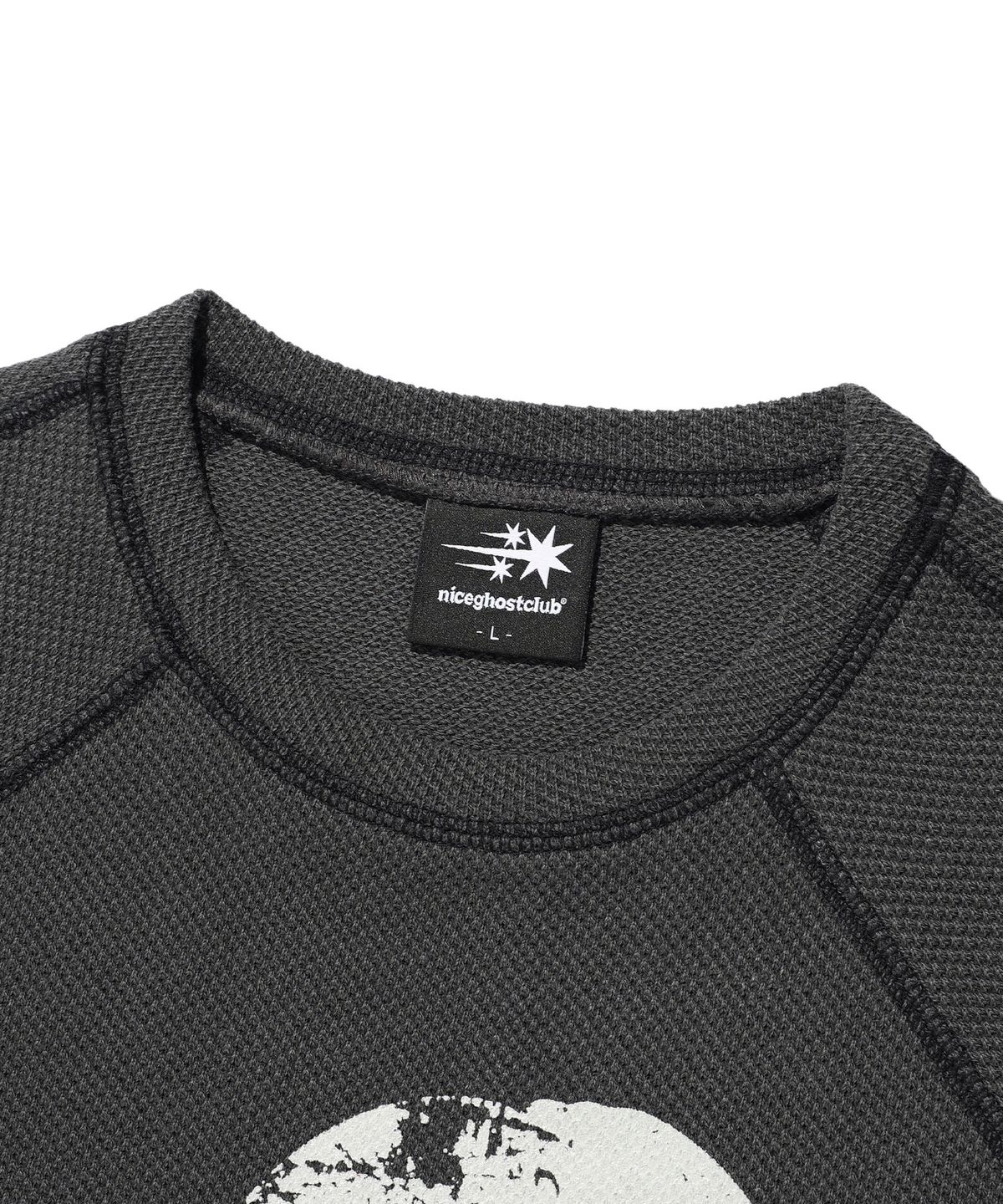 나이스고스트클럽(NICEGHOSTCLUB) DOLL AND THE GIRL WAFFLE L/S TEE_CHARCOAL(NG2ESUT550A)