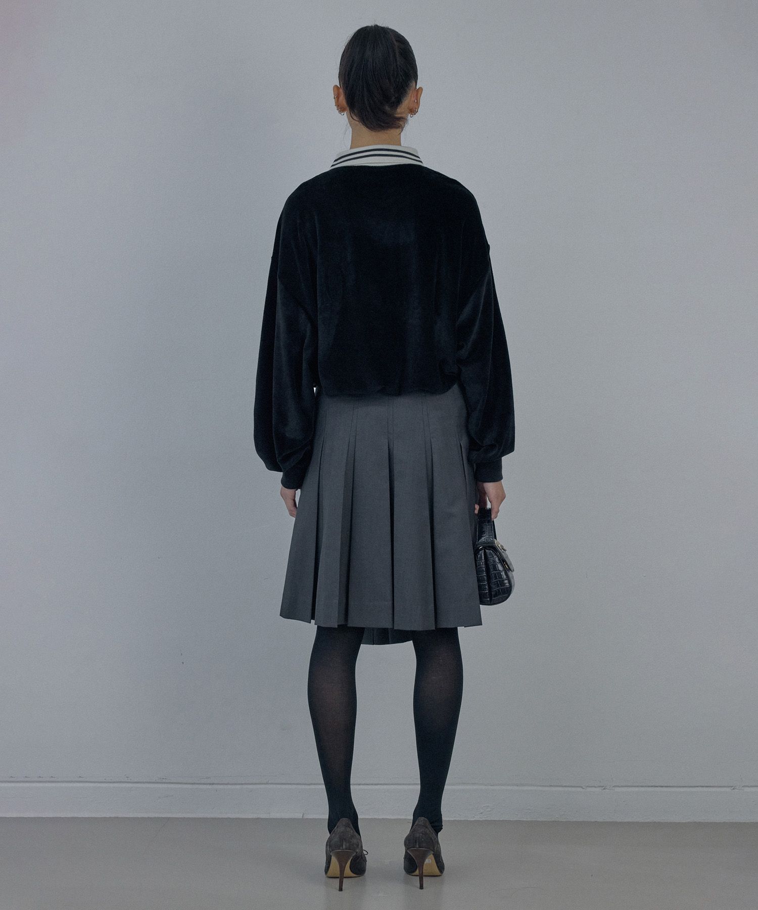 MUSINSA | SCULPTOR Velour Soccer Jersey Black