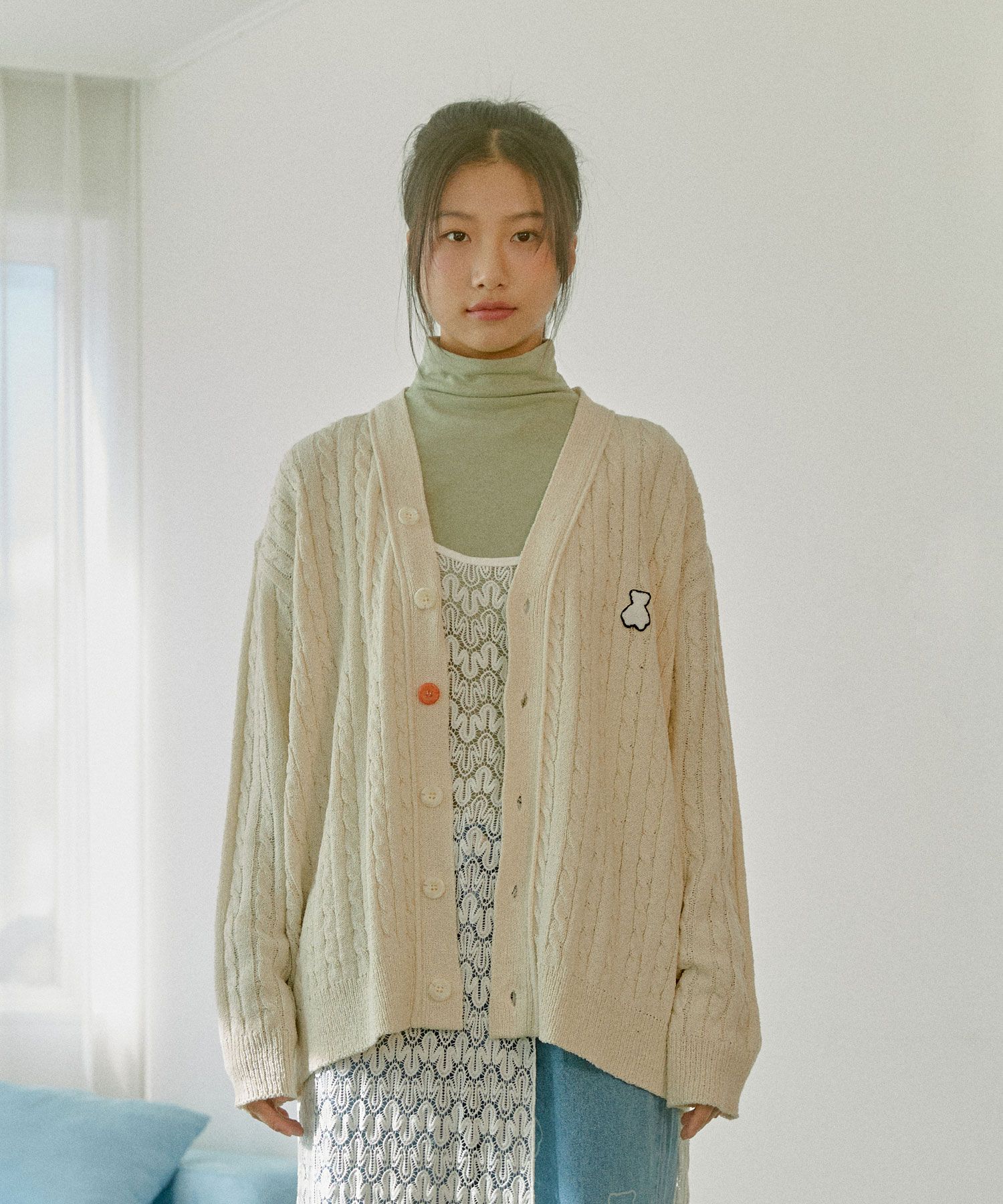 MUSINSA | AQO STUDIO SPACE Ako Bear Cable Cardigan Ivory