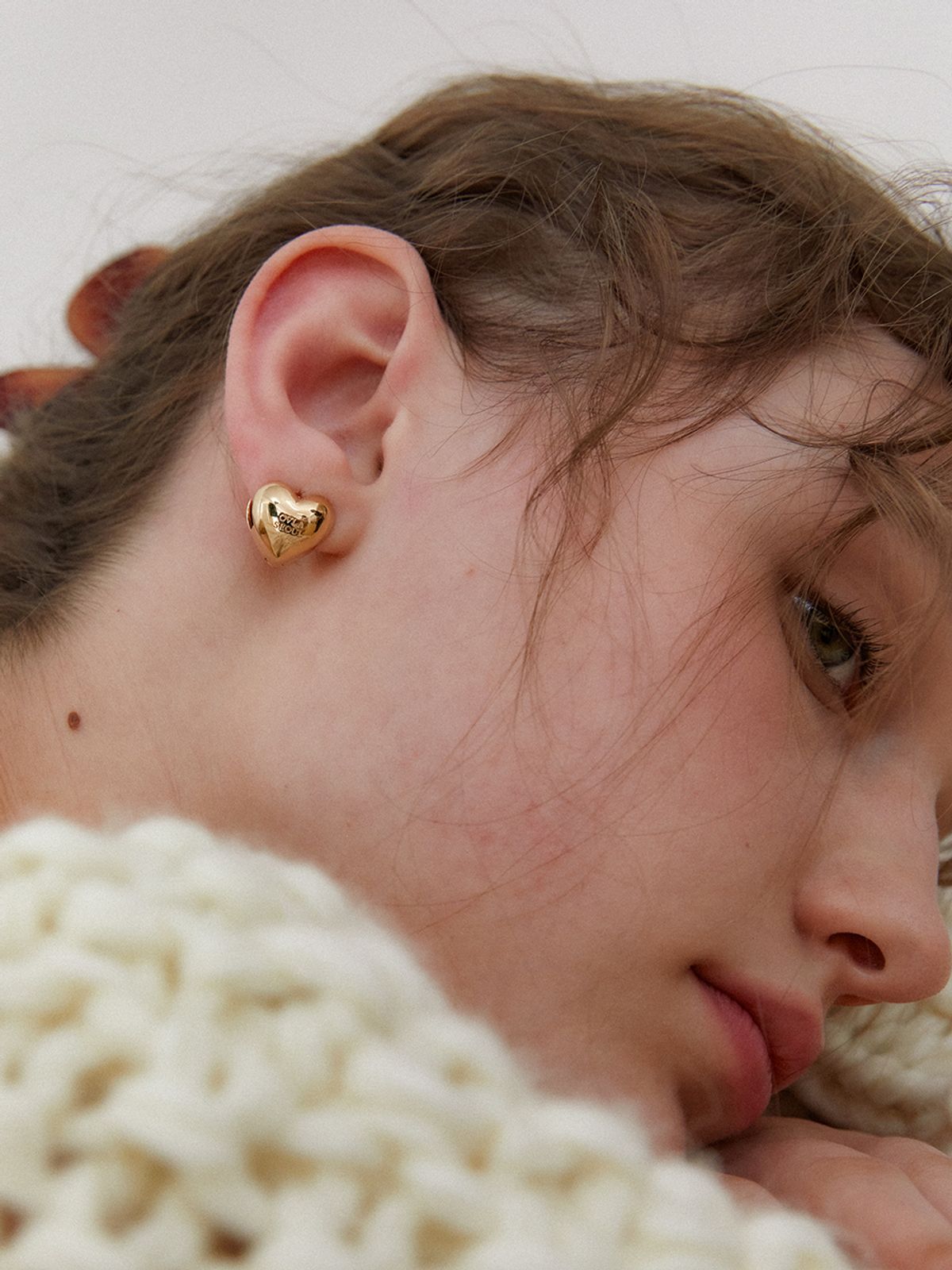 오블라(OVLA) CLASSIC HEART TOUCHABLE EARRING_M JE012