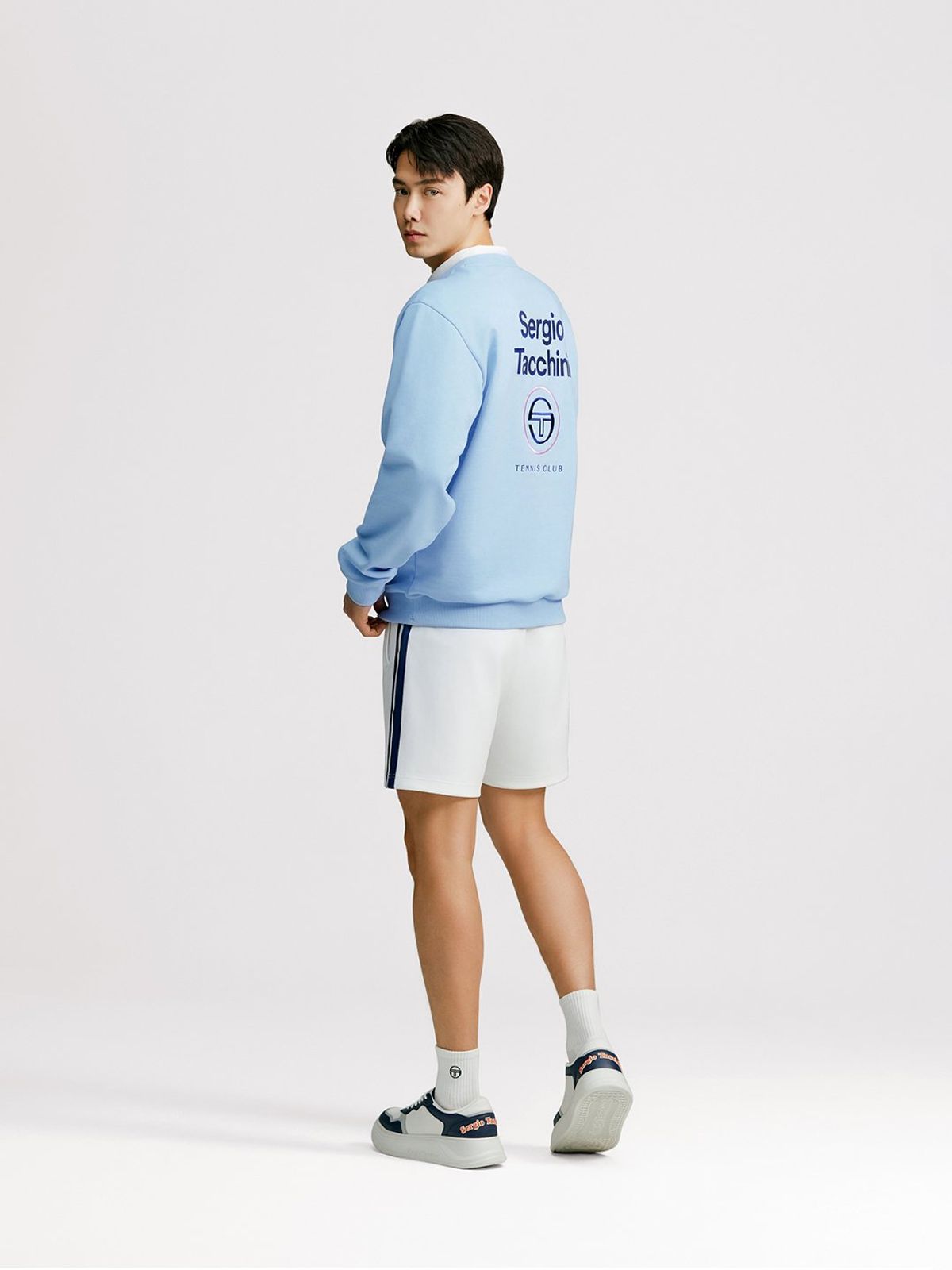 세르지오 타키니(SERGIO TACCHINI) U 데일리 백아트웍 맨투맨 (L.Blue)