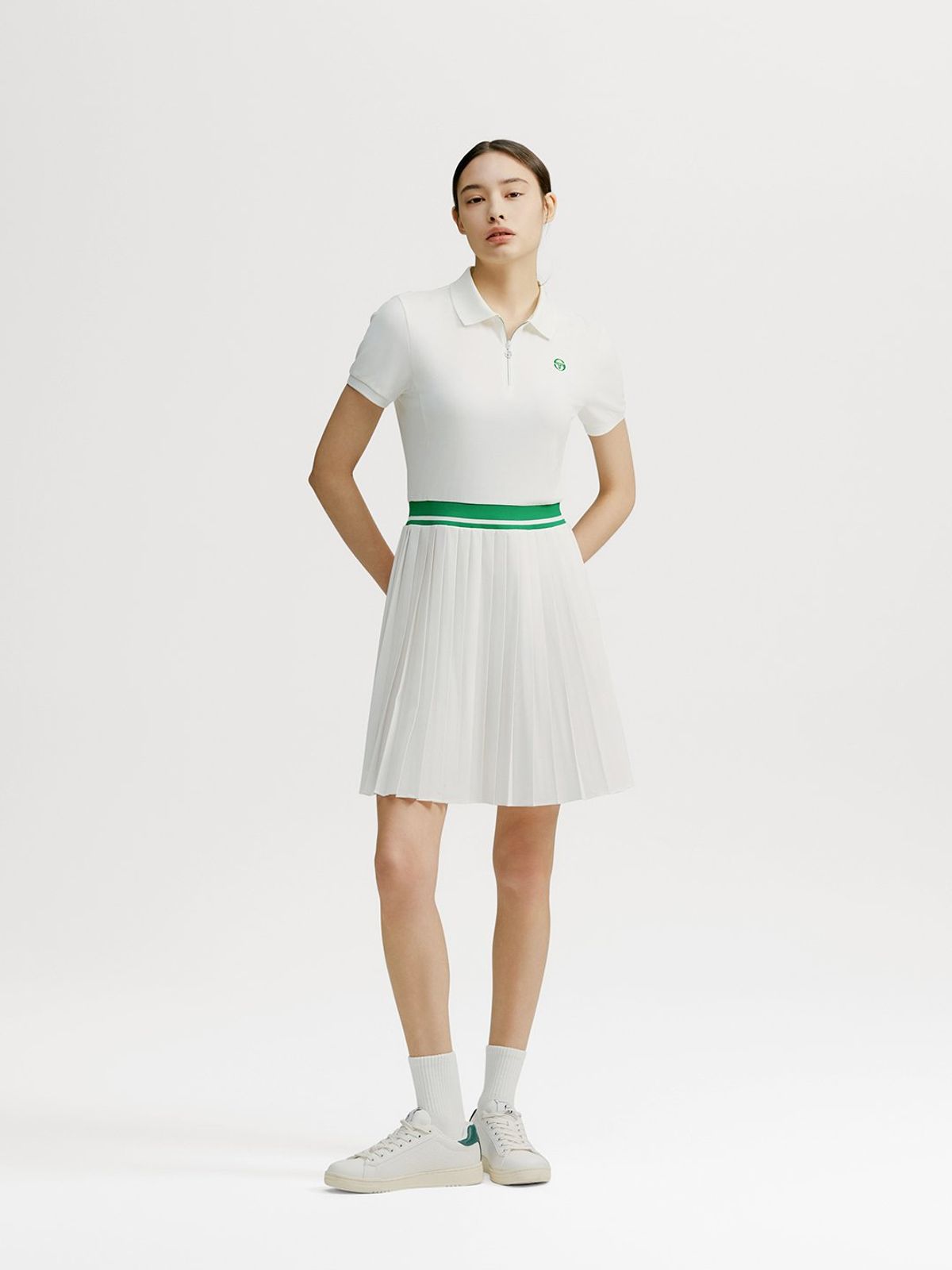 세르지오 타키니(SERGIO TACCHINI) W 고트 저지 믹스 플리츠 카라넥 반팔 드레스 (White)