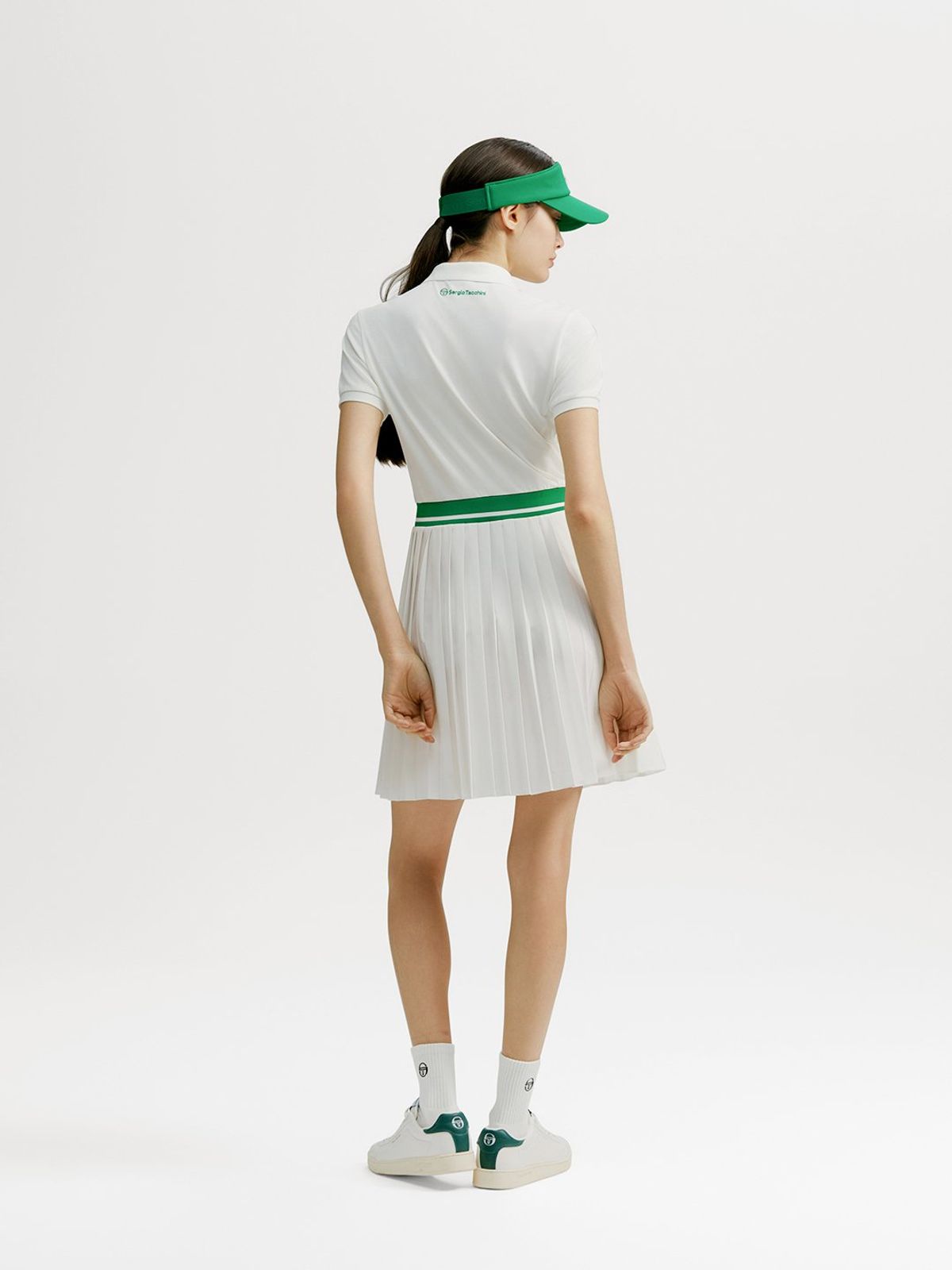 세르지오 타키니(SERGIO TACCHINI) W 고트 저지 믹스 플리츠 카라넥 반팔 드레스 (White)