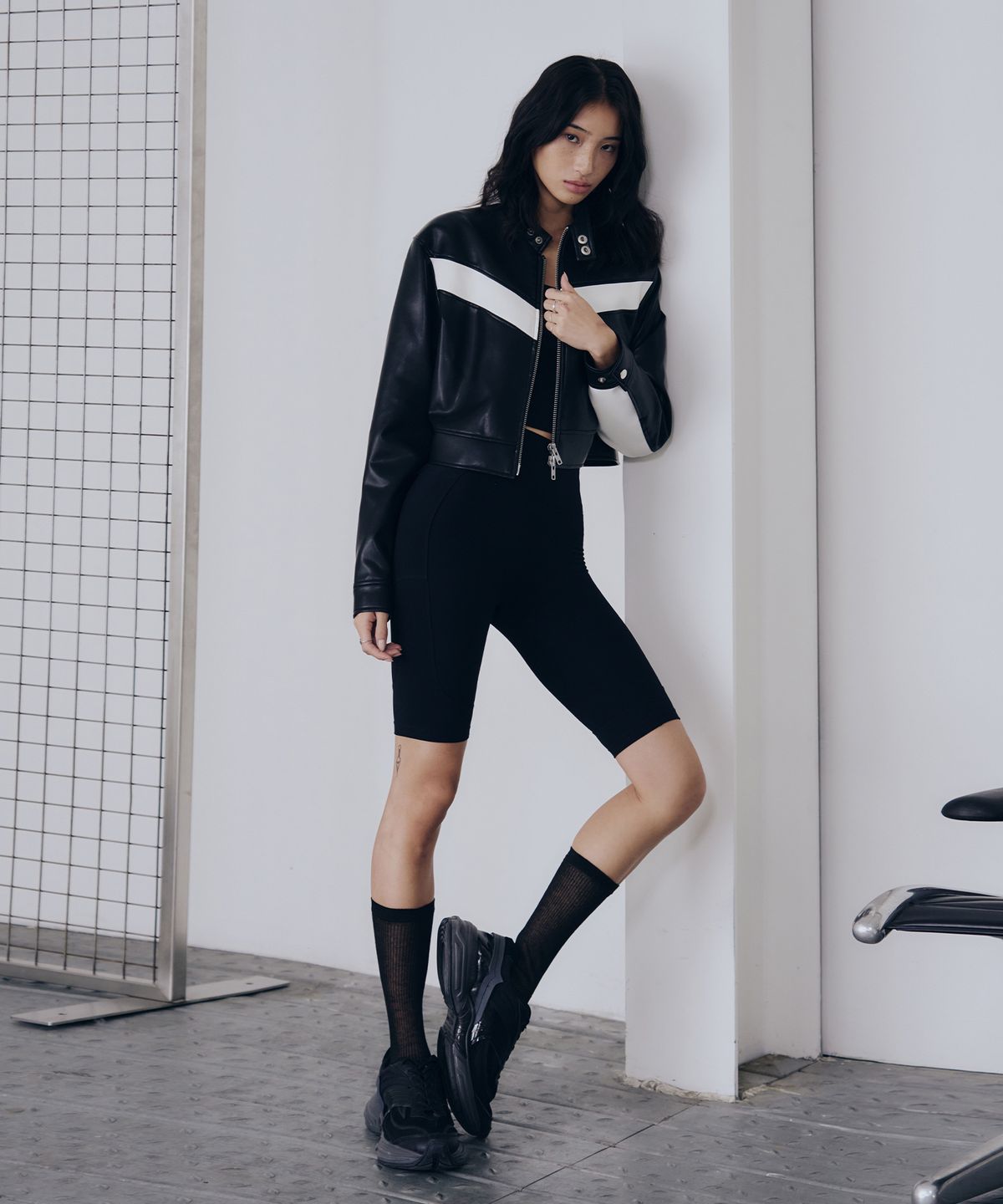 레더리(LEATHERY) LTR-1 바이커 크롭 자켓 [BLACK]