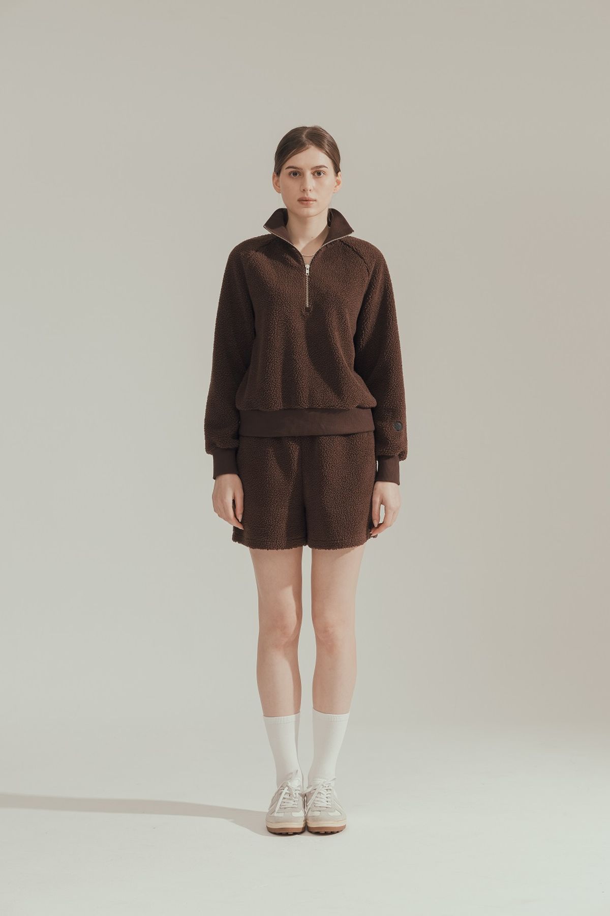 슈와(SCHWA) 모던 부클 스웻팬츠 (BROWN)