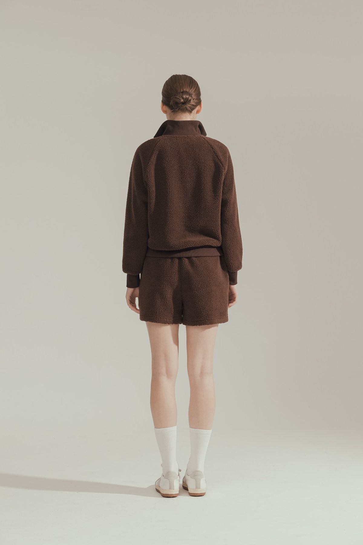 슈와(SCHWA) 모던 부클 스웻팬츠 (BROWN)