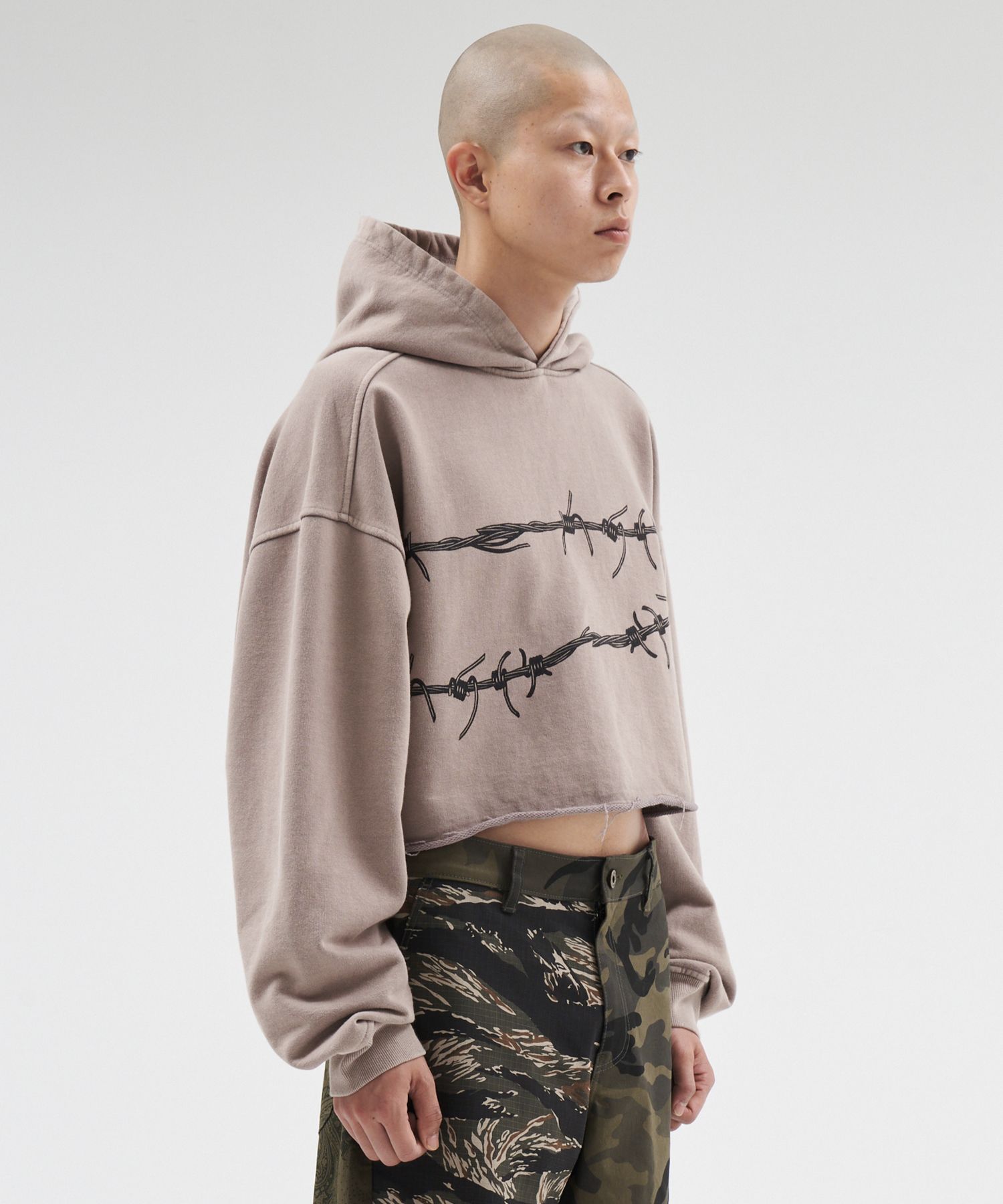 MUSINSA | AJOBYAJO Barbed Wire Cropped Hoodie [BEIGE]