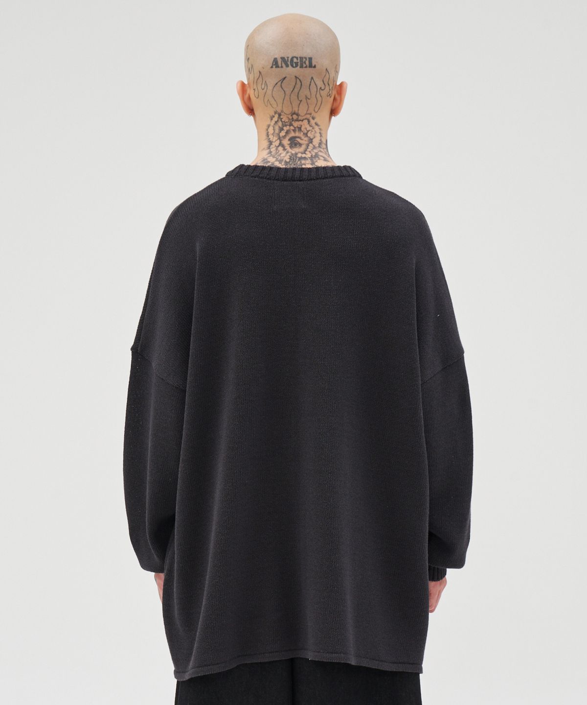 아조바이아조(AJOBYAJO) Total Logo High-Twist Yarn Sweater [CHARCOAL]