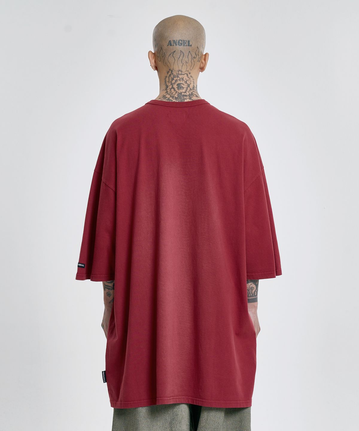 아조바이아조(AJOBYAJO) [PBA] DBOF Collage T-Shirt [BURGUNDY]