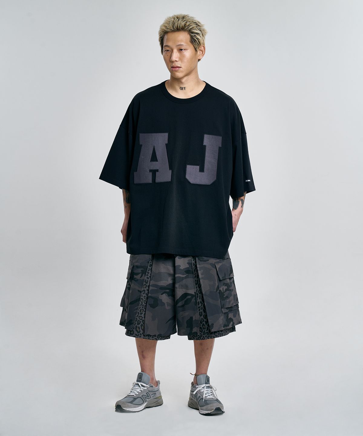 아조바이아조(AJOBYAJO) [PBA] AJ Nylon Applique T-shirt [BLACK]