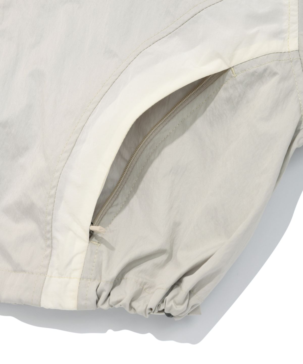 피지컬 디파트먼트(PHYSICAL DEPARTMENT) CURVE CROP WIND BREAKER IVORY