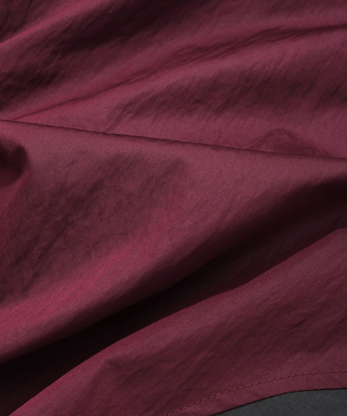 피지컬 디파트먼트(PHYSICAL DEPARTMENT) CURVE CROP WIND BREAKER BURGUNDY