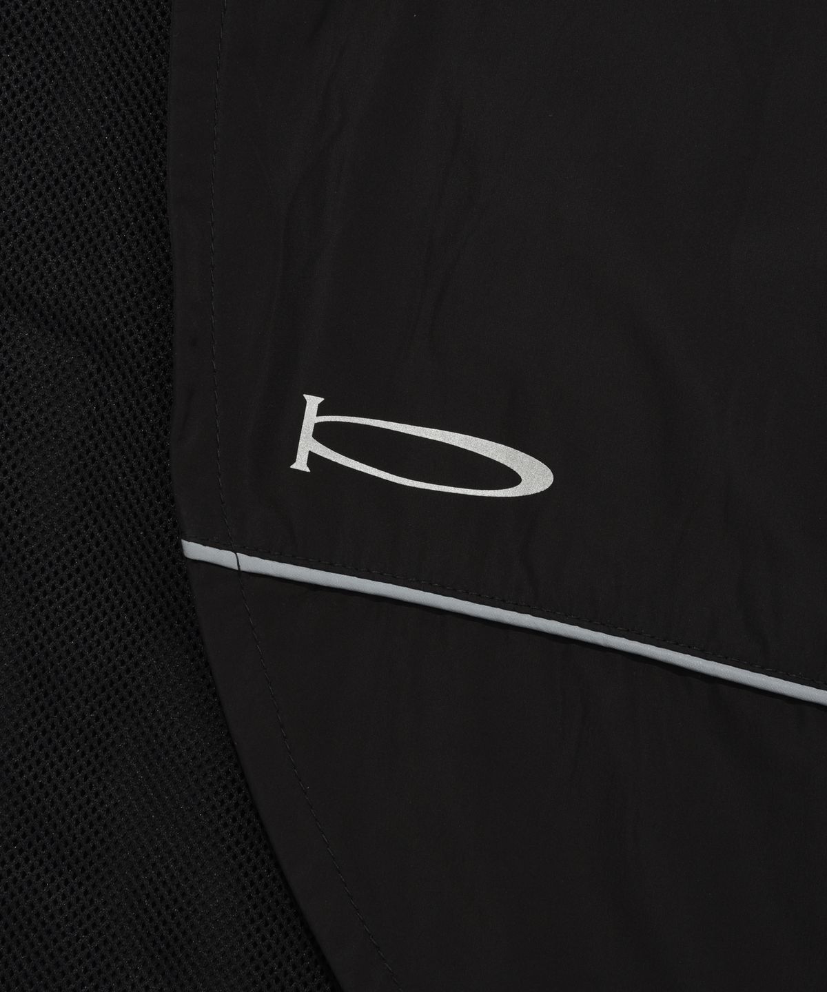 피지컬 디파트먼트(PHYSICAL DEPARTMENT) NYLON PIPNG CROP BOLERO BLACK