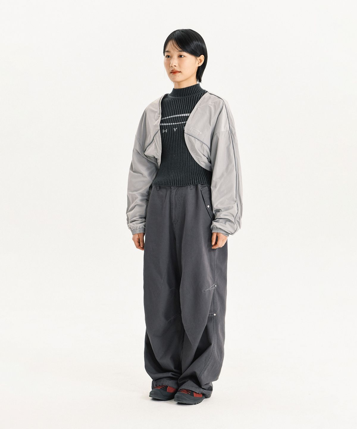 피지컬 디파트먼트(PHYSICAL DEPARTMENT) NYLON PIPNG CROP BOLERO BLACK