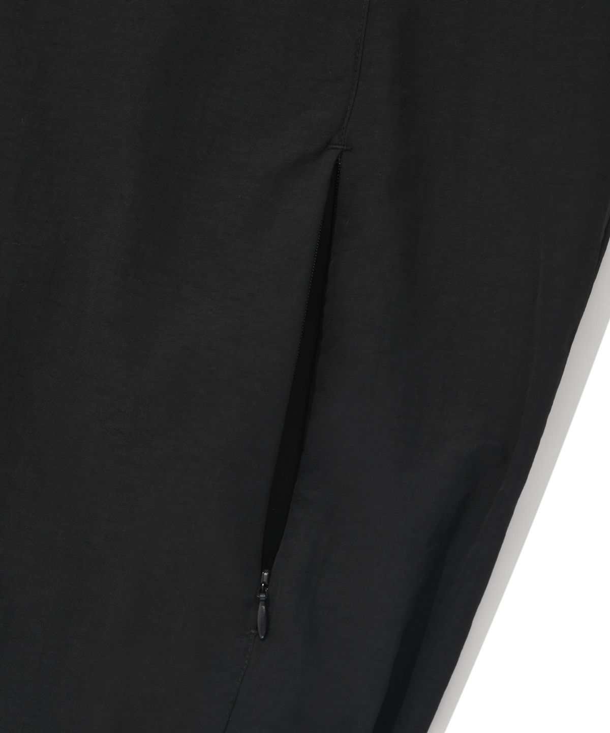 피지컬 디파트먼트(PHYSICAL DEPARTMENT) COLOR BLOCK MESH HOODIE TRACK JACKET BLACK