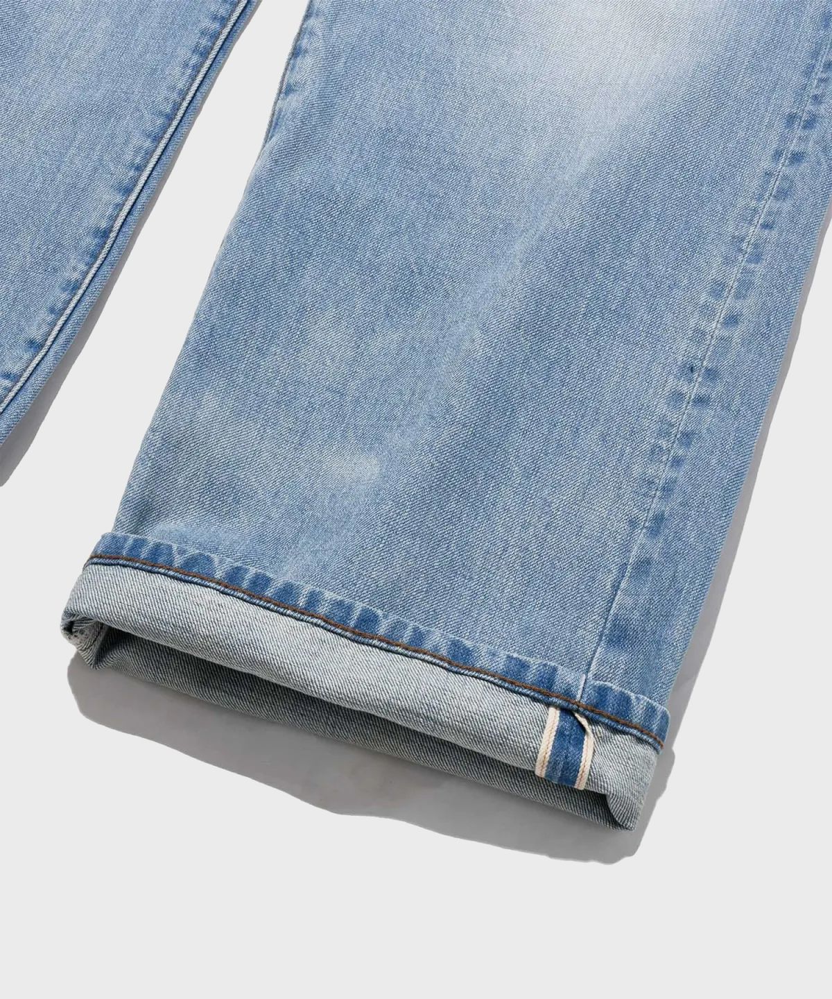 아웃스탠딩(OUTSTANDING) 30’s CINCH BACK SELVEDGE WIDE PANTS_SKY BLUE