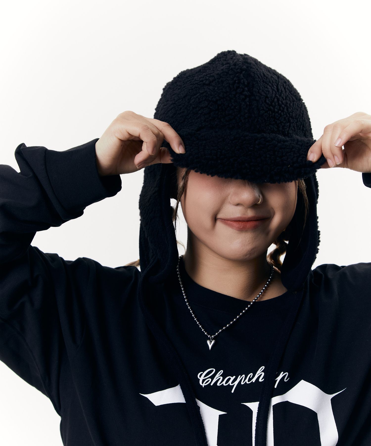 MUSINSA公式 | CHAPCHAP Chop Original Logo Earflap Hat (Black)