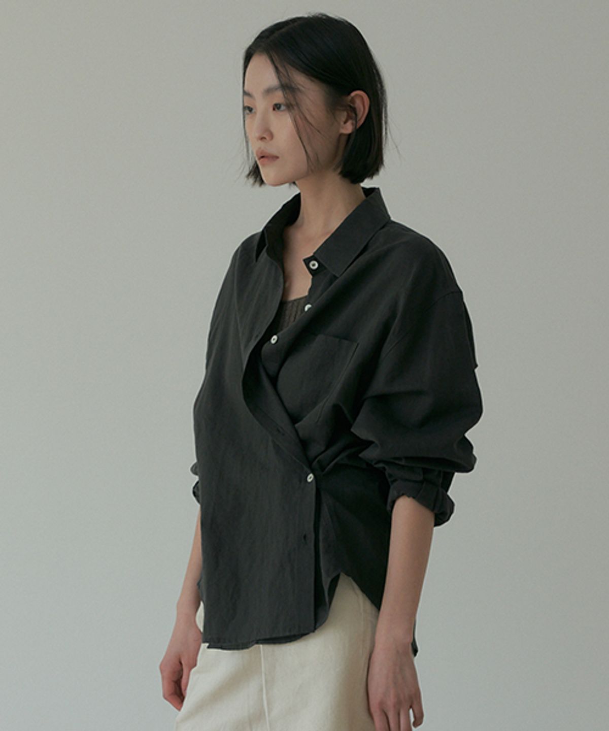 링서울(LINGSEOUL) linen bamboo blended wrap shirt-charcoal