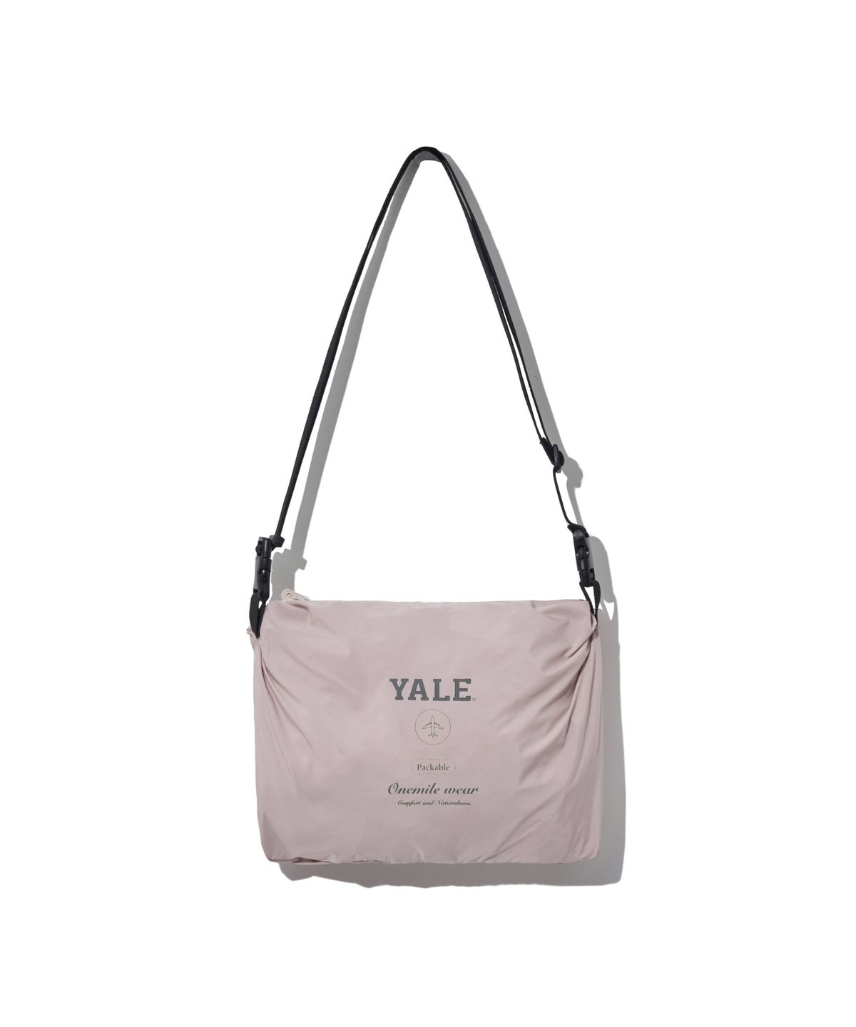 예일(YALE) 엠브로이더리 댄 라이트웨이트 패커블 윈드브레이커_핑크