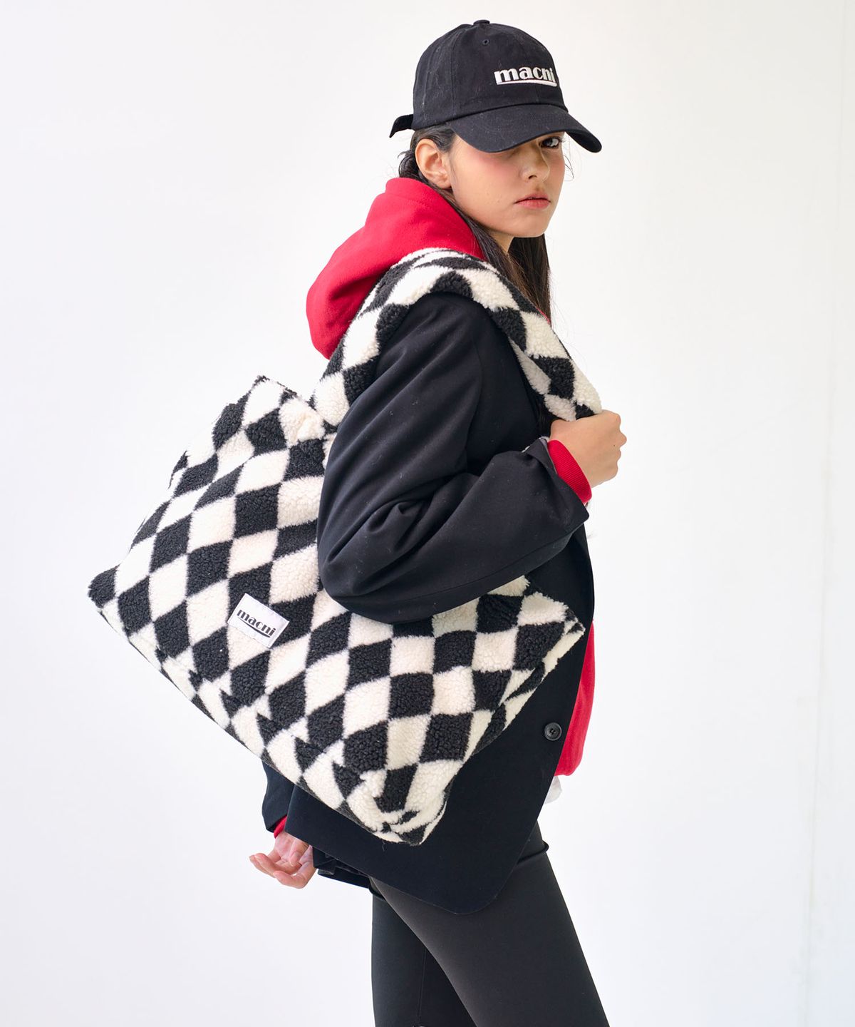 마크니(MACNI) HARLEY QUINN CHECKER SHOULDER BAG_BLACK