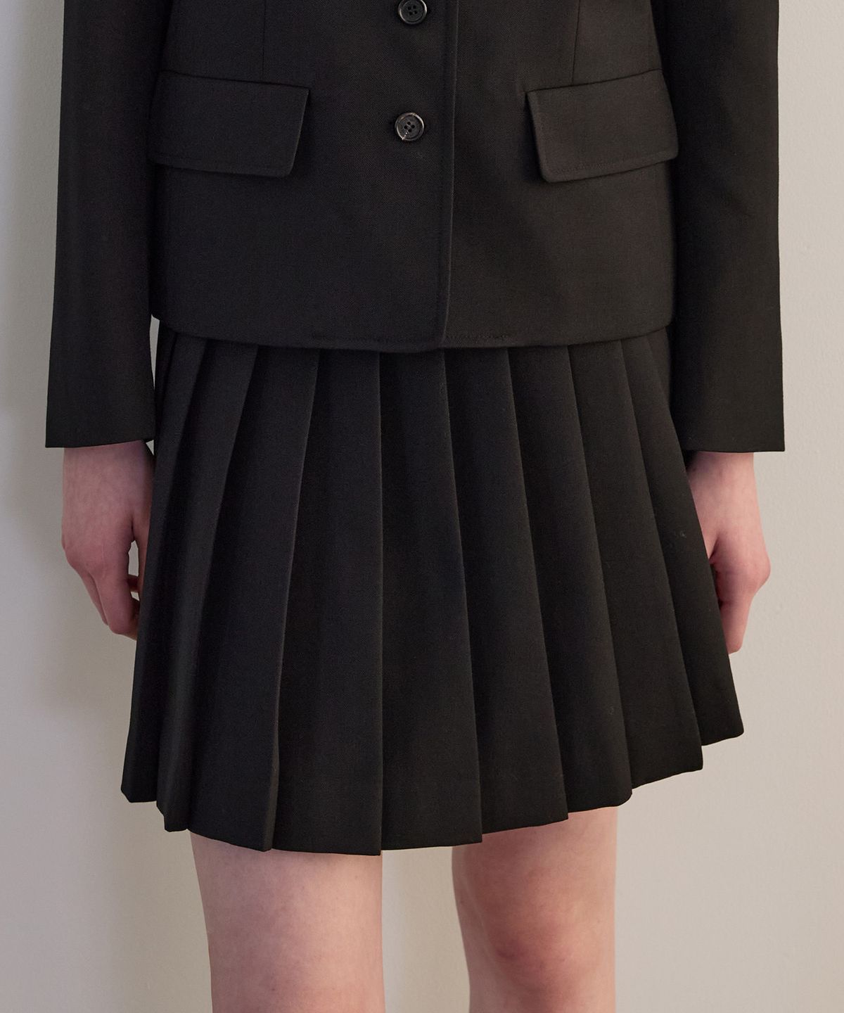 튜드먼트(TTUDEMENT) VINTAGE WOOL PLEATS SKIRT BLACK