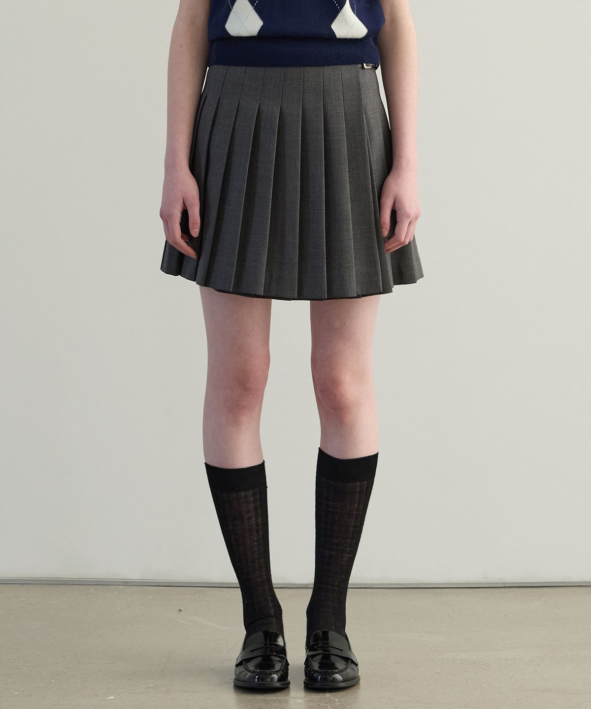 튜드먼트(TTUDEMENT) VINTAGE WOOL PLEATS SKIRT CHARCOAL