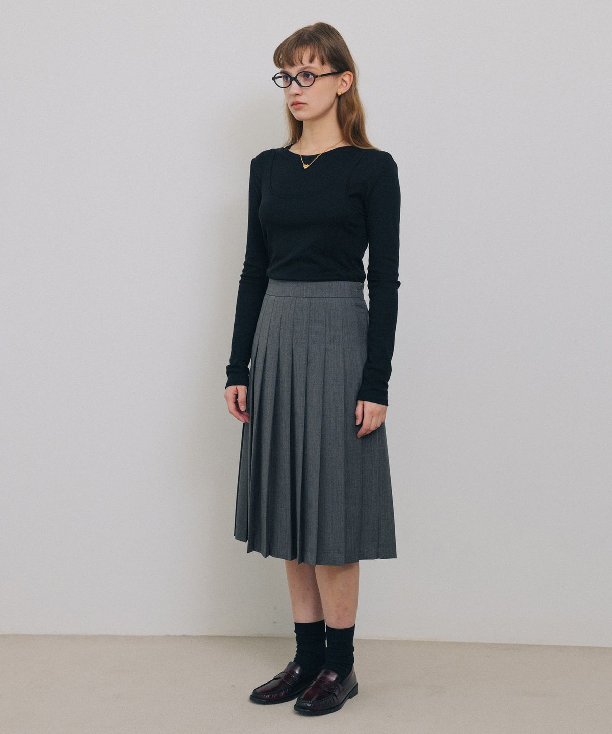 튜드먼트(TTUDEMENT) PLEATED MIDI SKIRT GREY