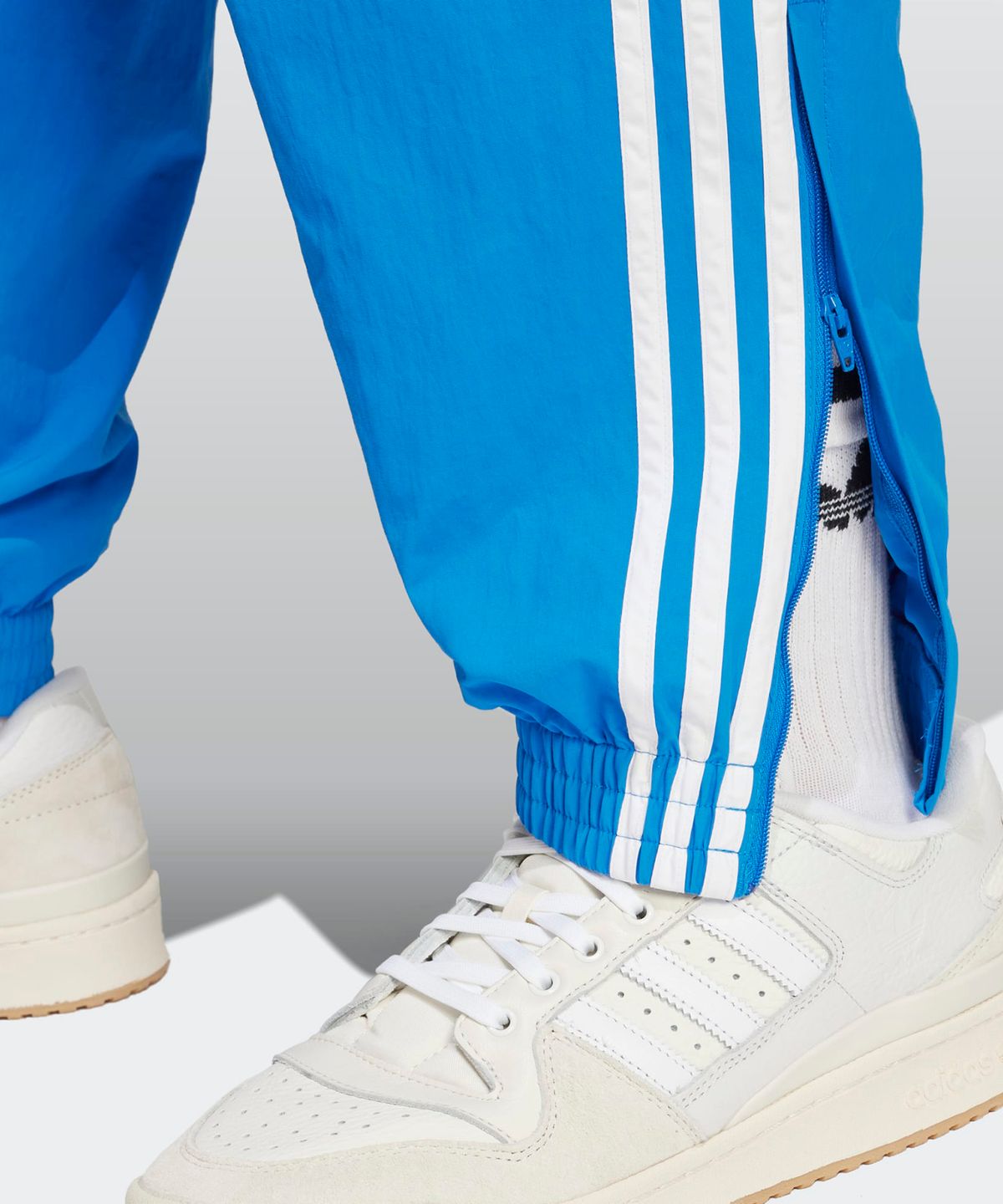 아디다스(ADIDAS) 우븐 파이어버드 트랙 팬츠 - 블루 / IT2499