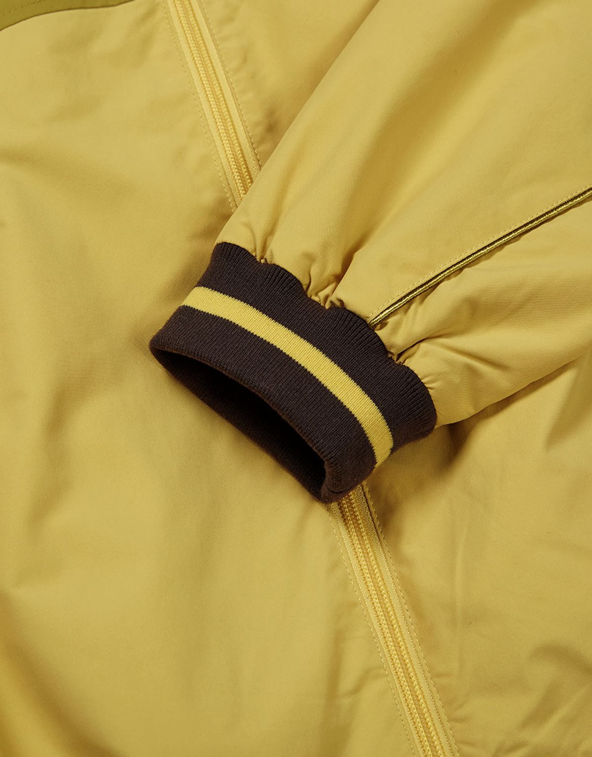 엠엠엘지(MMLG) [Mmlg] ROUND NYLON JUMPER (YELLOW)