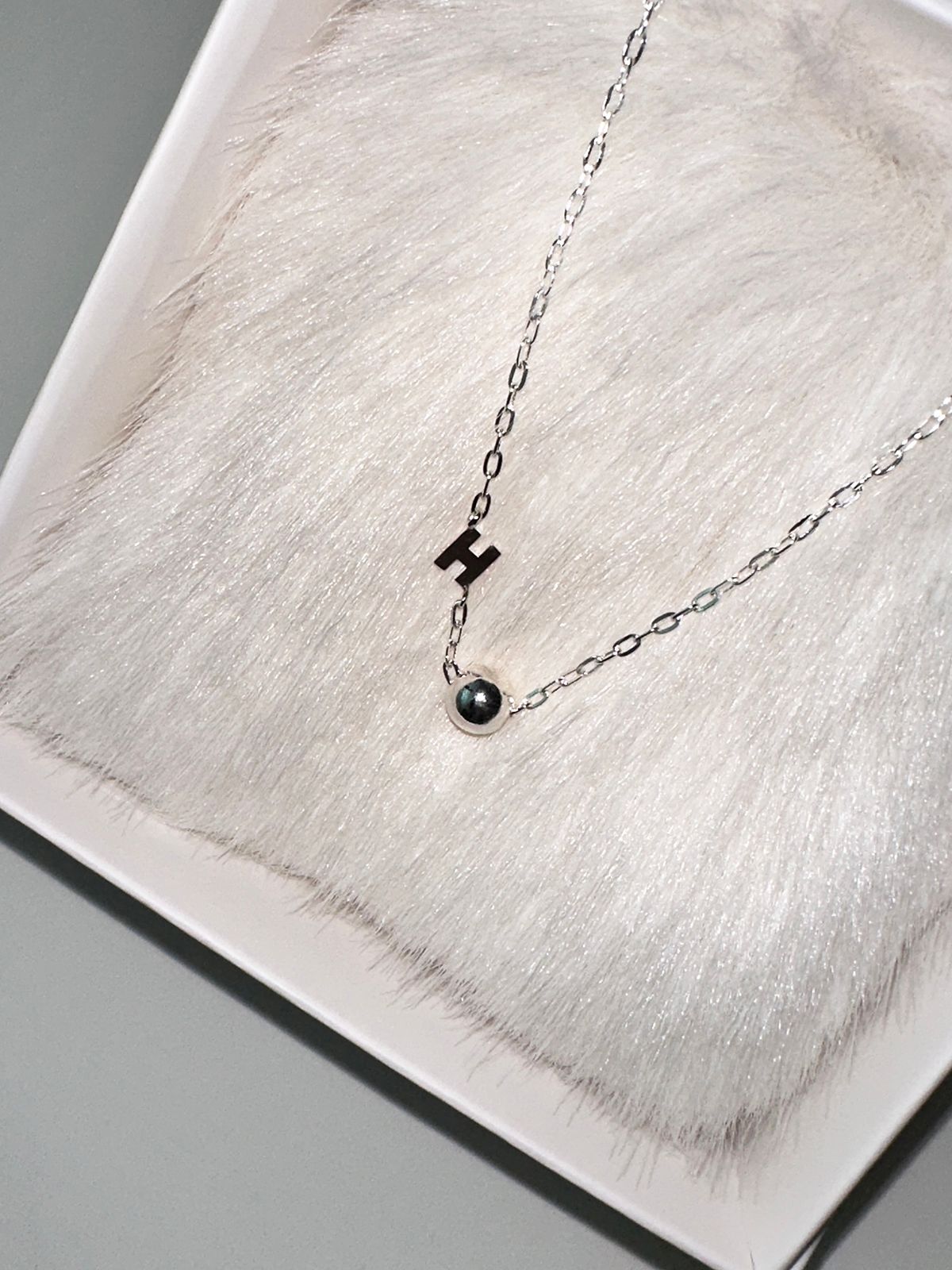 빈움(VINOOM) mini initial ball necklace (이니셜)