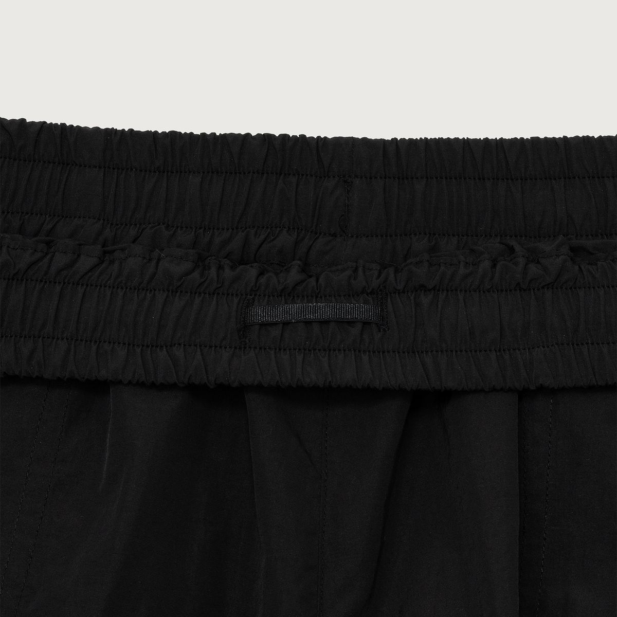 벤(BBEEEENN) MENS)테크니컬 패브릭 숏츠_블랙