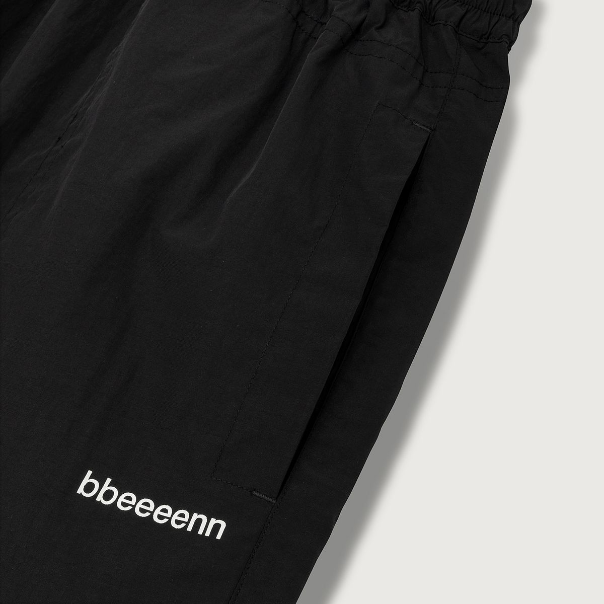벤(BBEEEENN) MENS)테크니컬 패브릭 숏츠_블랙