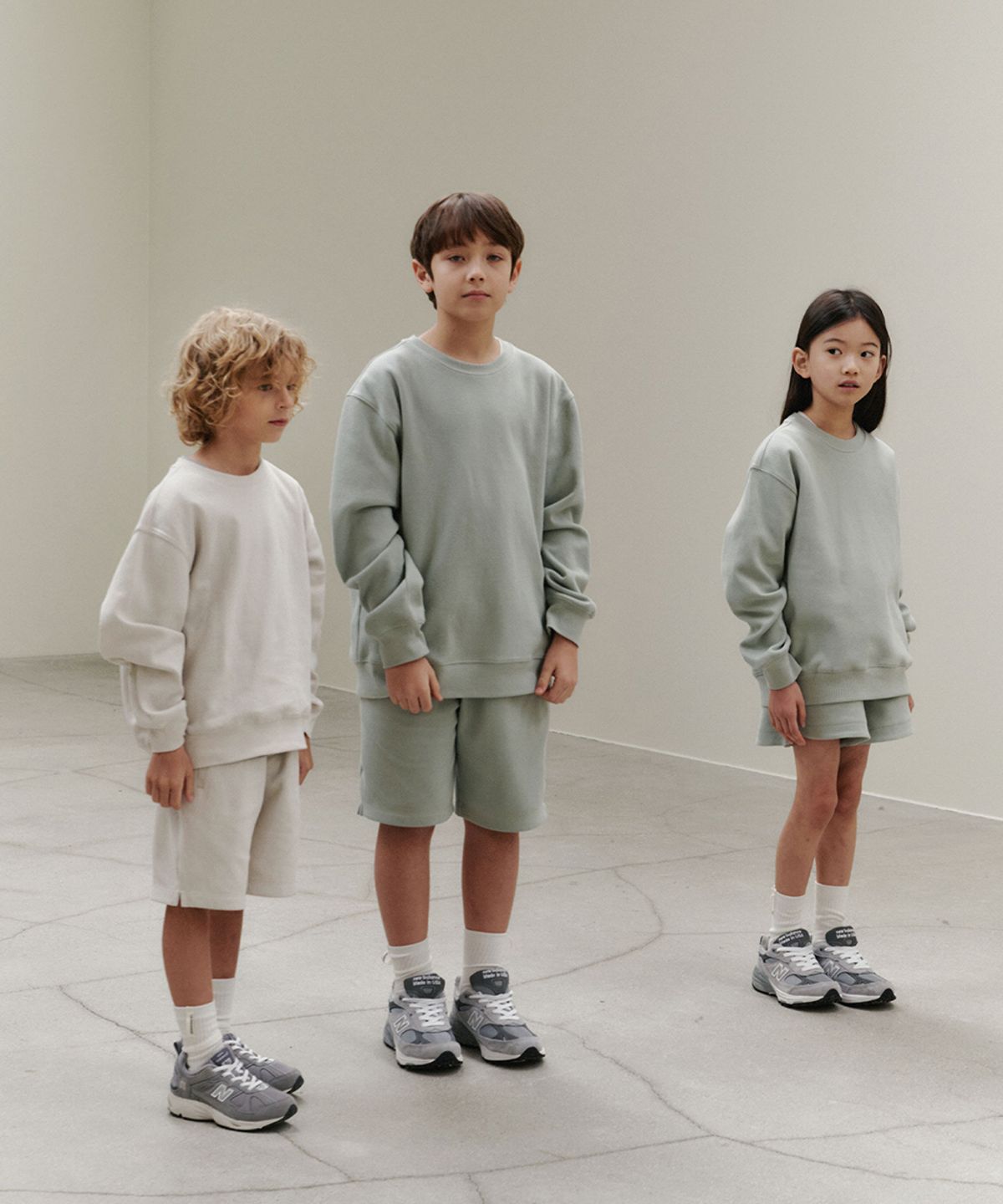 벤(BBEEEENN) 버티칼 피케 스웻셔츠_에크루
