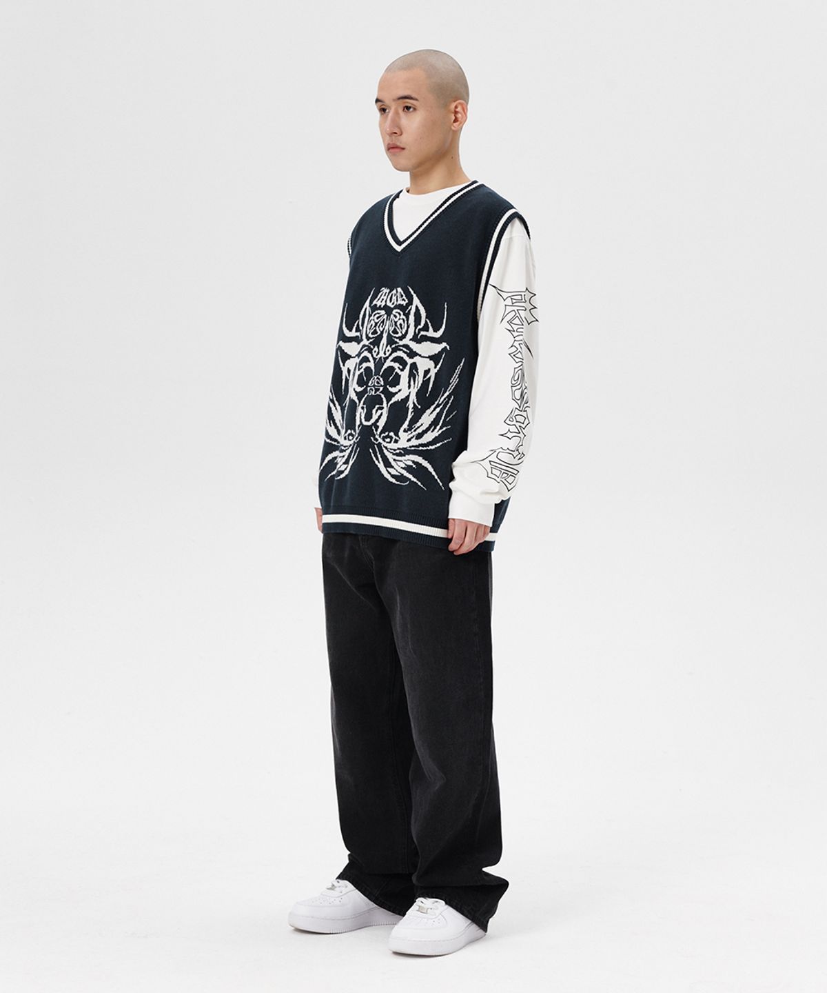 마하그리드(MAHAGRID) ECLIPSE TRIBAL KNIT VEST NAVY(MG2ESMK602A)