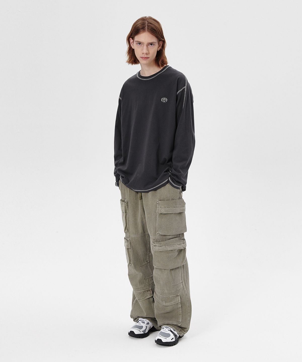 마하그리드(MAHAGRID) CURVED STITCH LS TEE CHARCOAL(MG2ESMT565A)