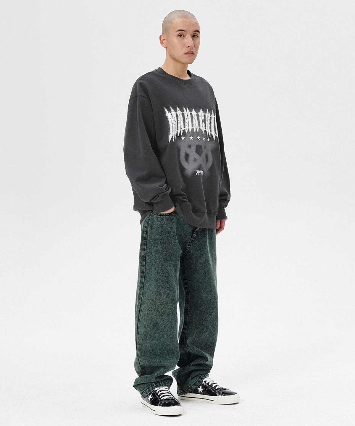 마하그리드(MAHAGRID) STAR LOGO SWEATSHIRT CHARCOAL(MG2ESMM454A)