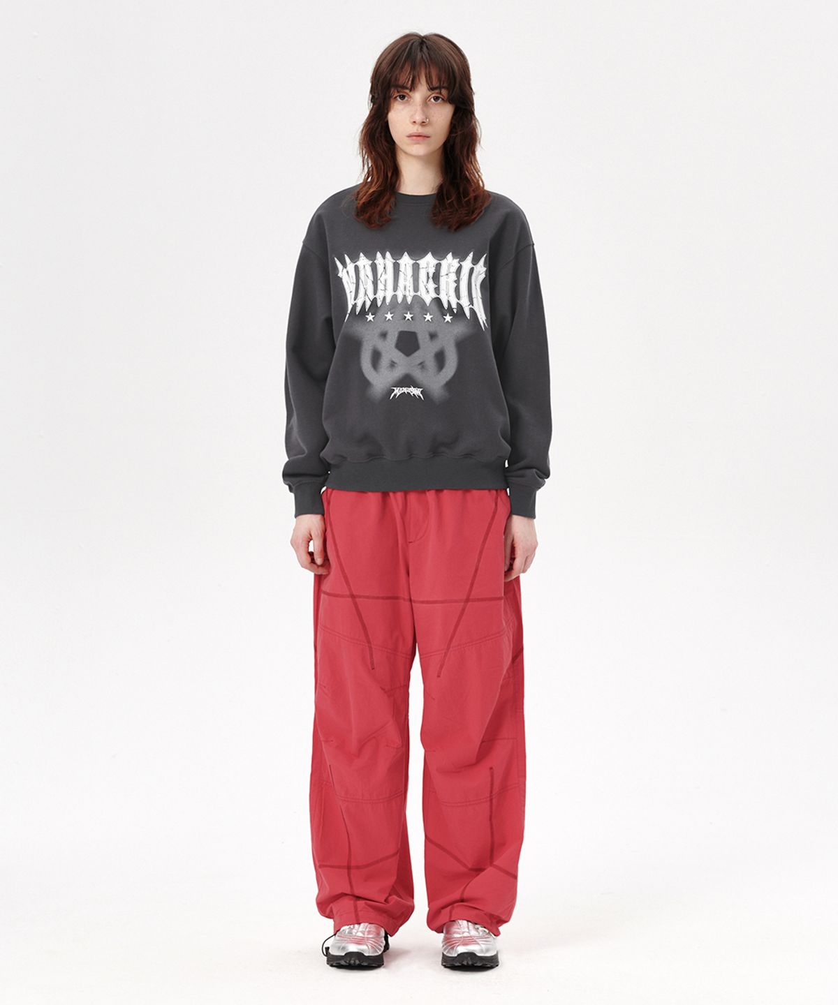 마하그리드(MAHAGRID) STAR LOGO SWEATSHIRT CHARCOAL(MG2ESMM454A)